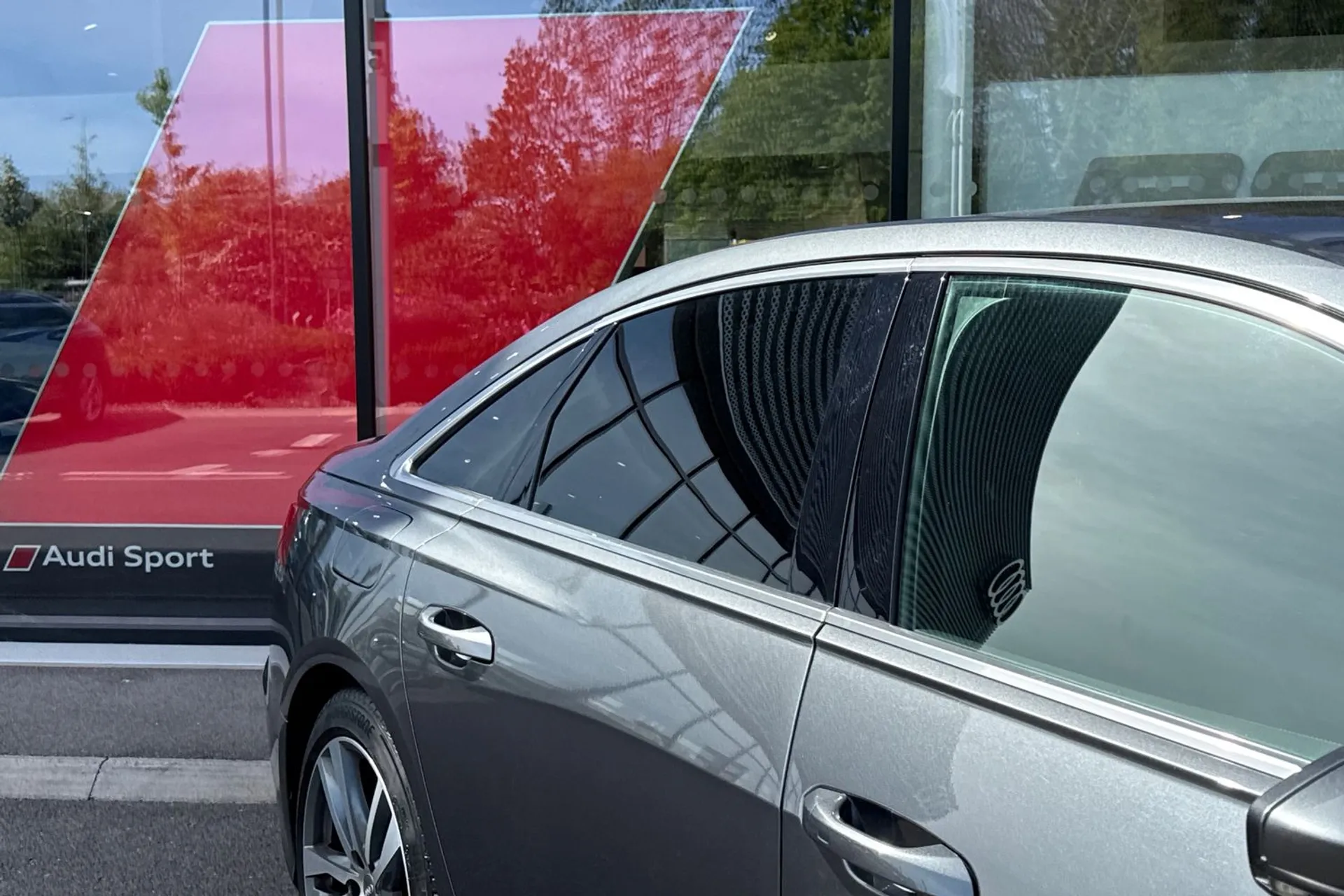 Audi A6 thumbnail image number 24