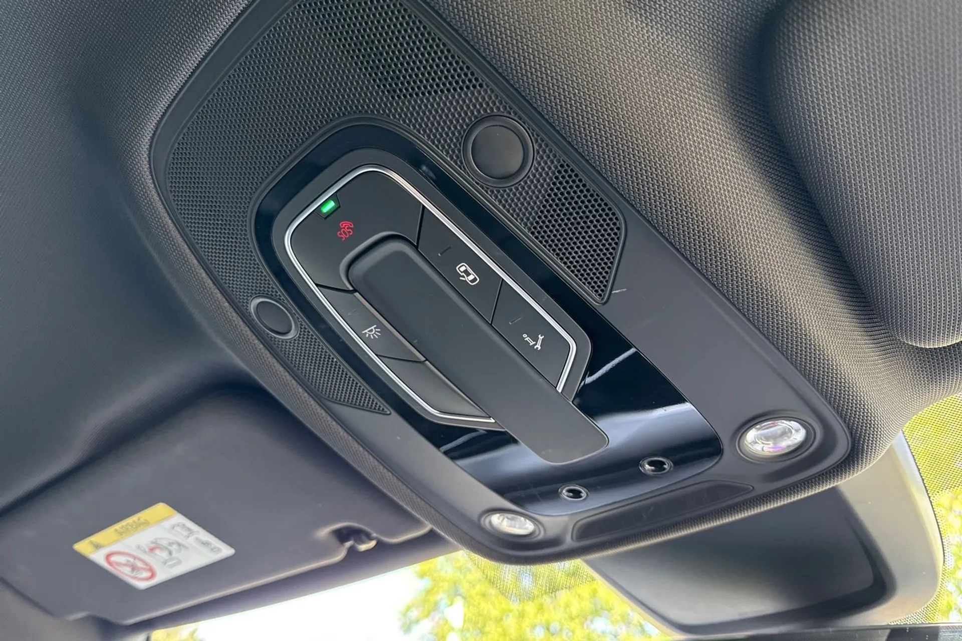 Audi A6 thumbnail image number 46