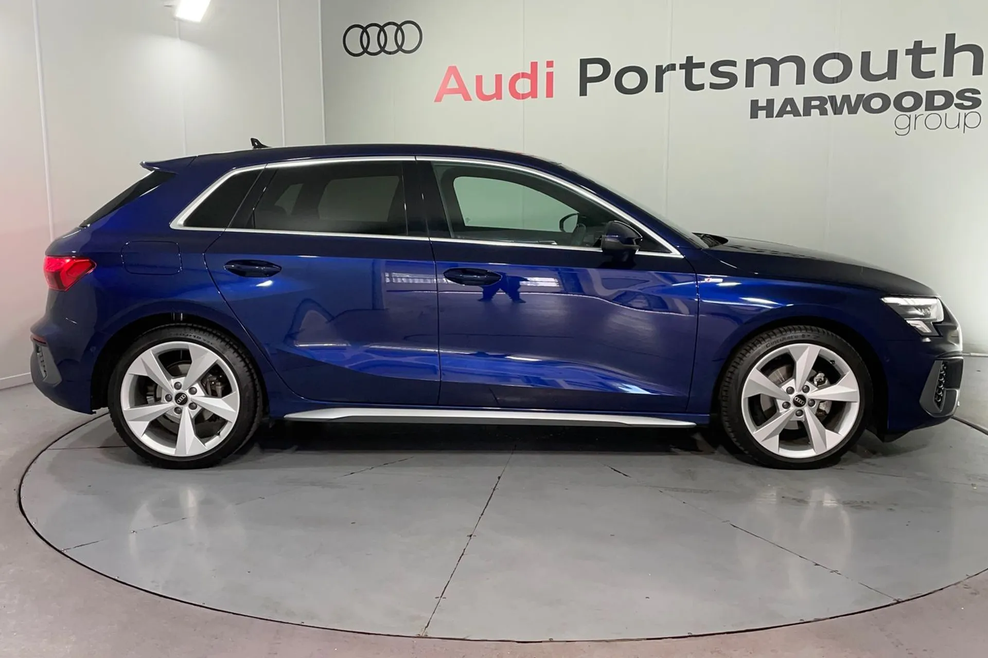 Audi A3 thumbnail image number 2
