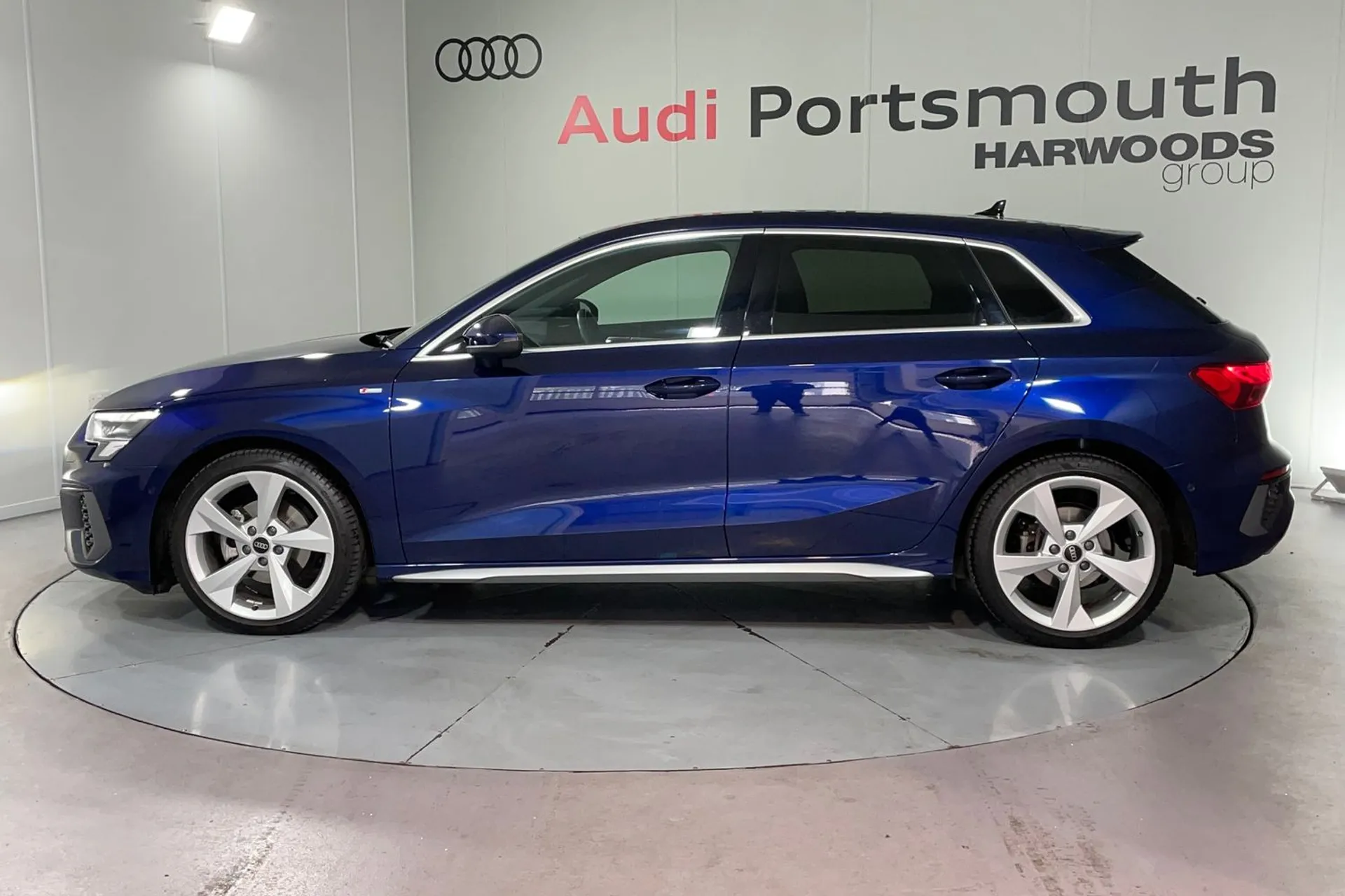 Audi A3 thumbnail image number 10