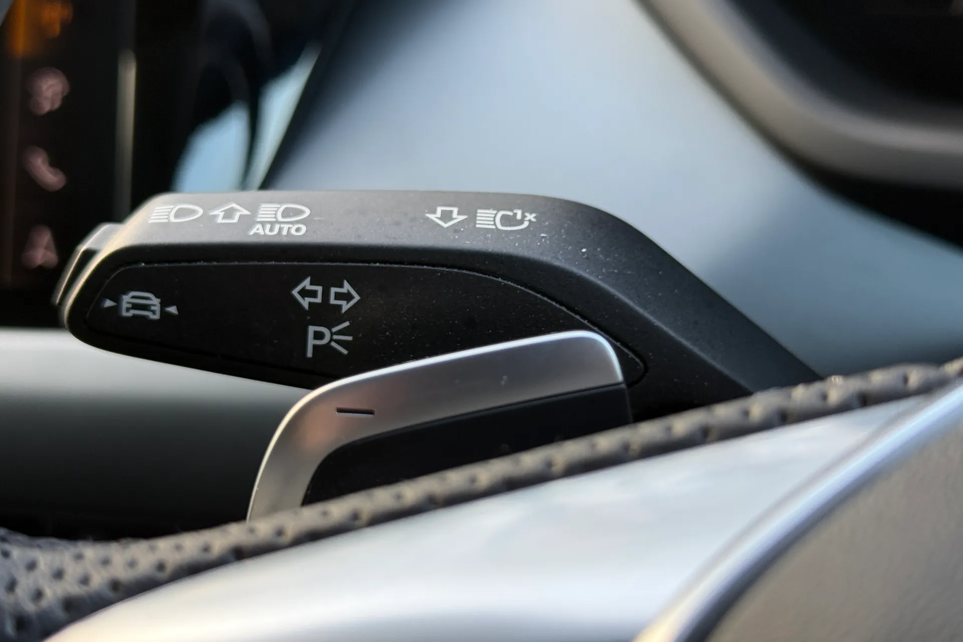 Audi e-tron GT thumbnail image number 11