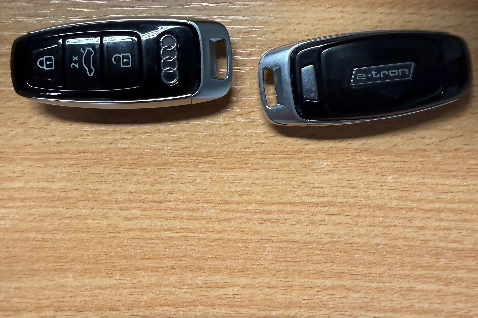 Audi e-tron GT thumbnail image number 54