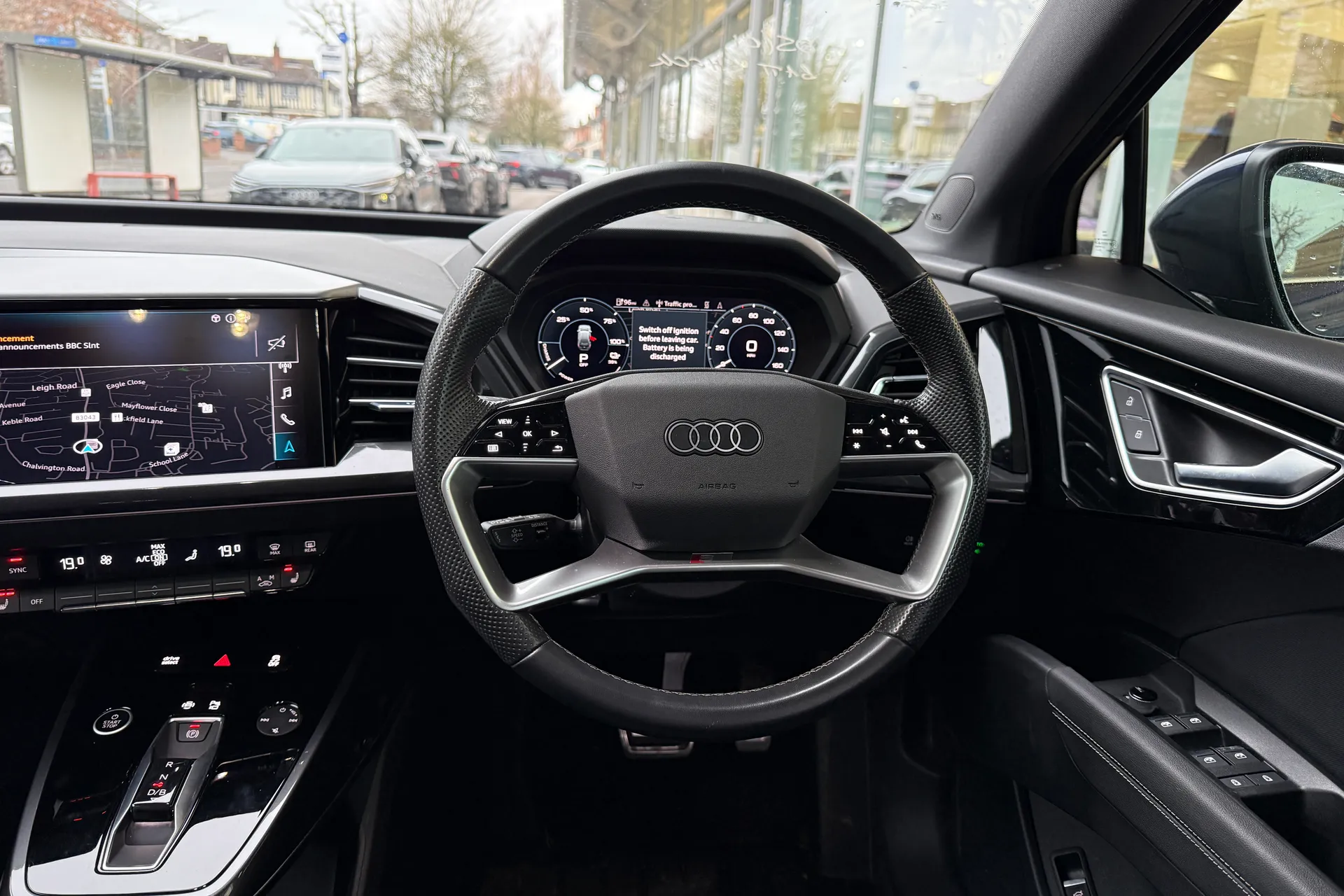 Audi Q4 thumbnail image number 39