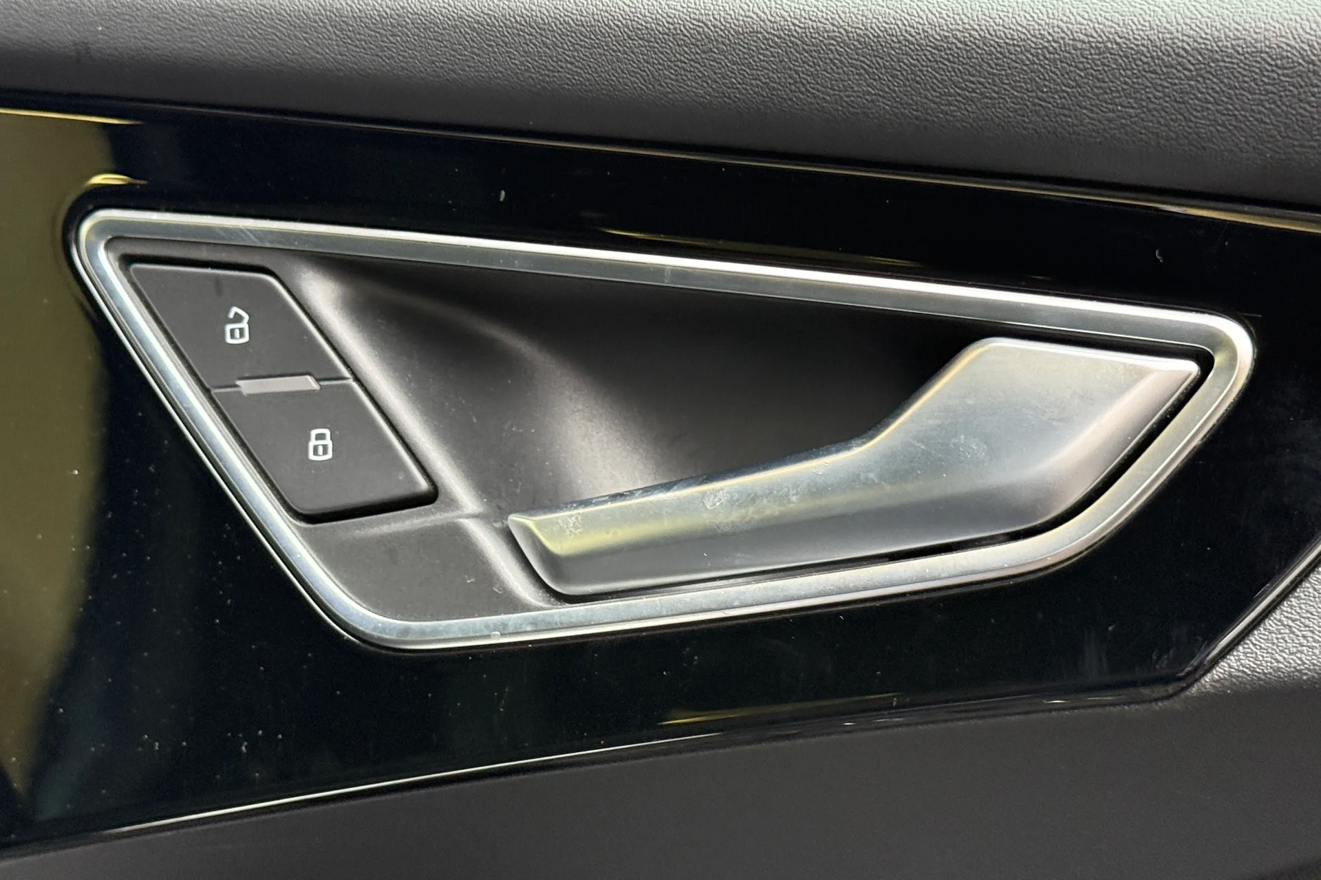 Audi Q4 thumbnail image number 59