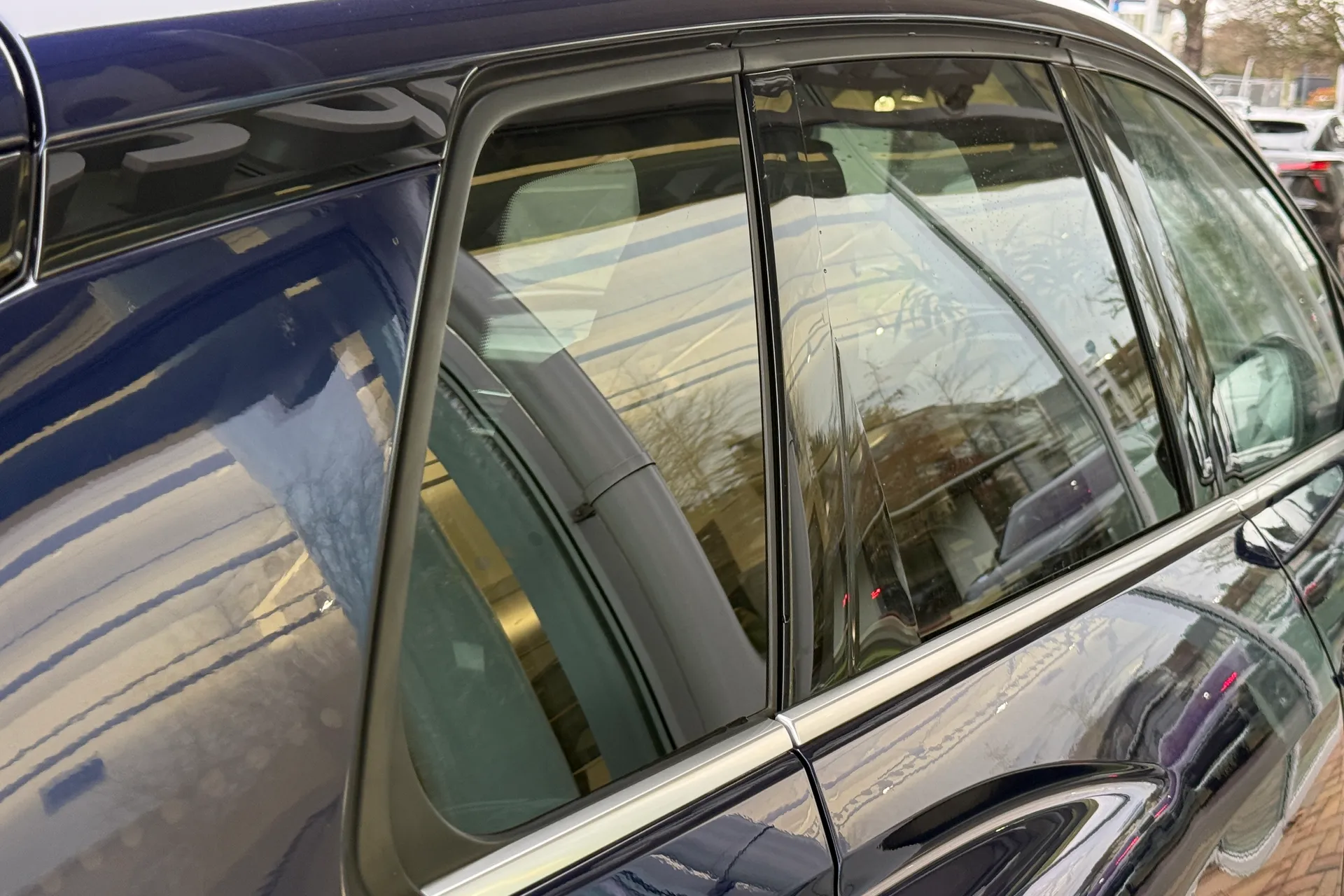 Audi Q4 thumbnail image number 33