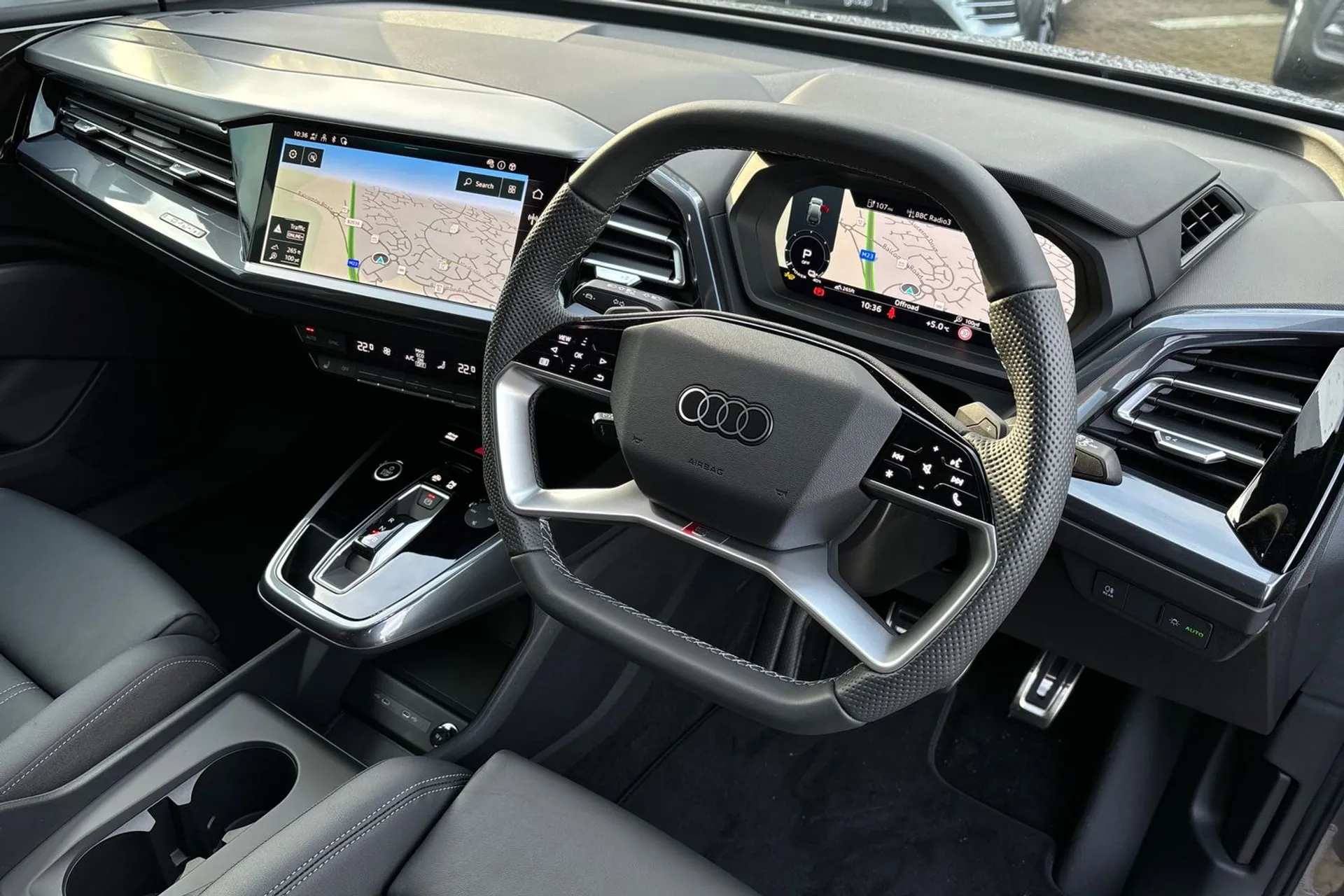 Audi Q4 thumbnail image number 25