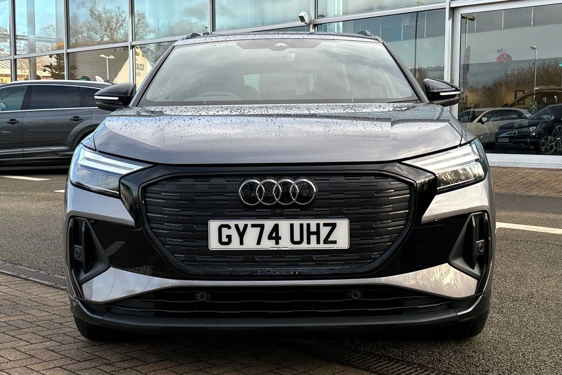 Audi Q4 thumbnail image number 11