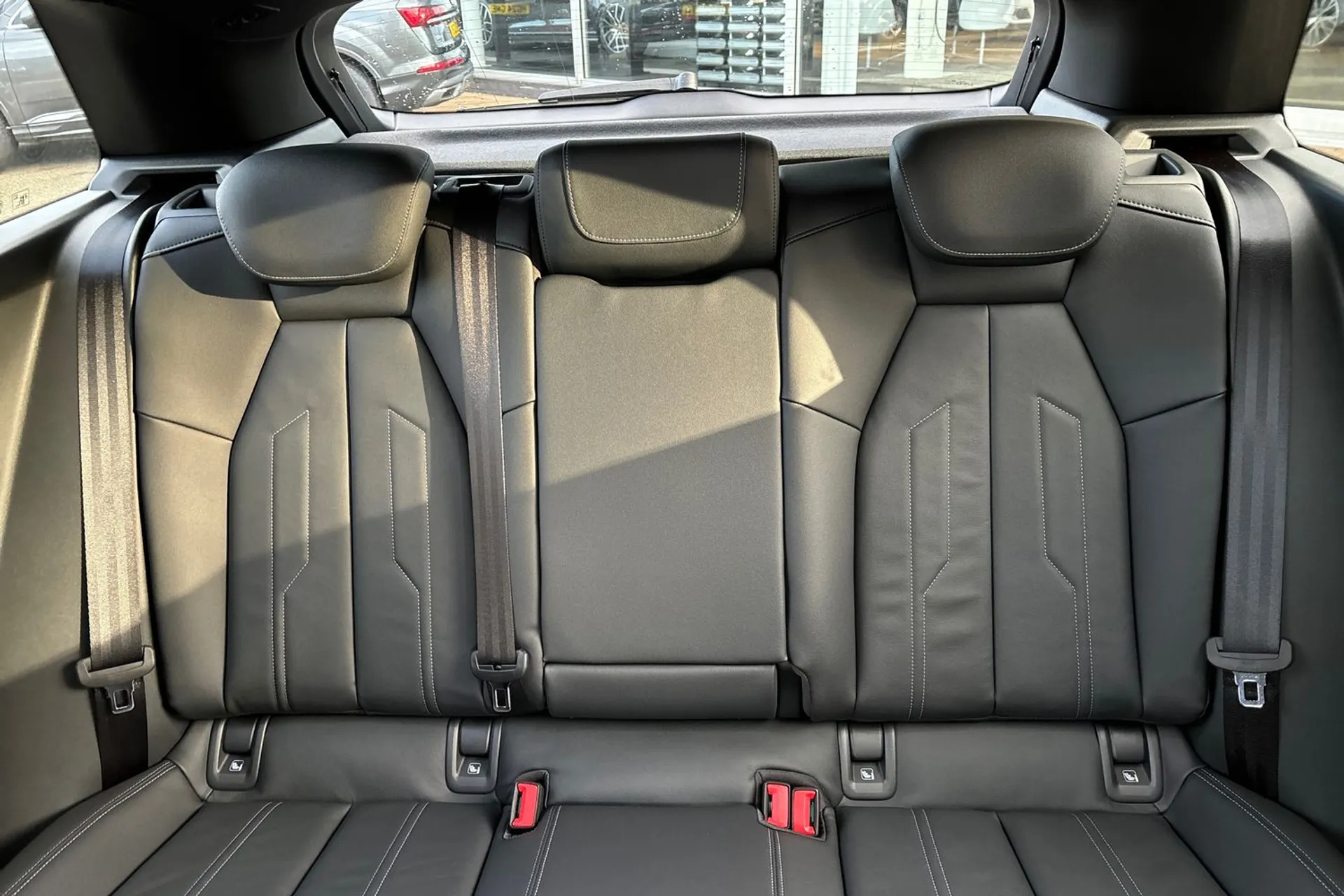 Audi Q4 thumbnail image number 30