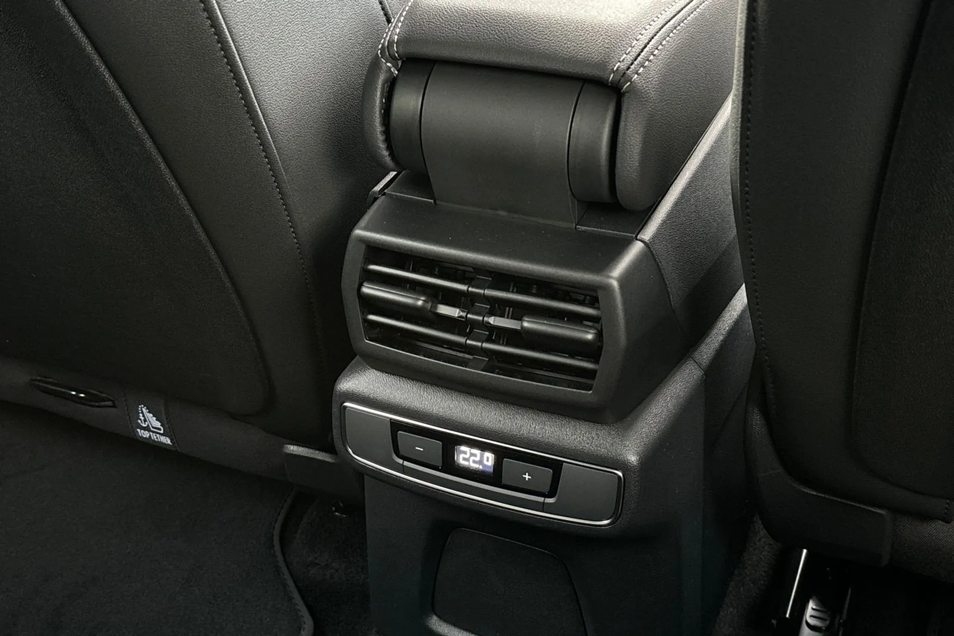 Audi Q4 thumbnail image number 46
