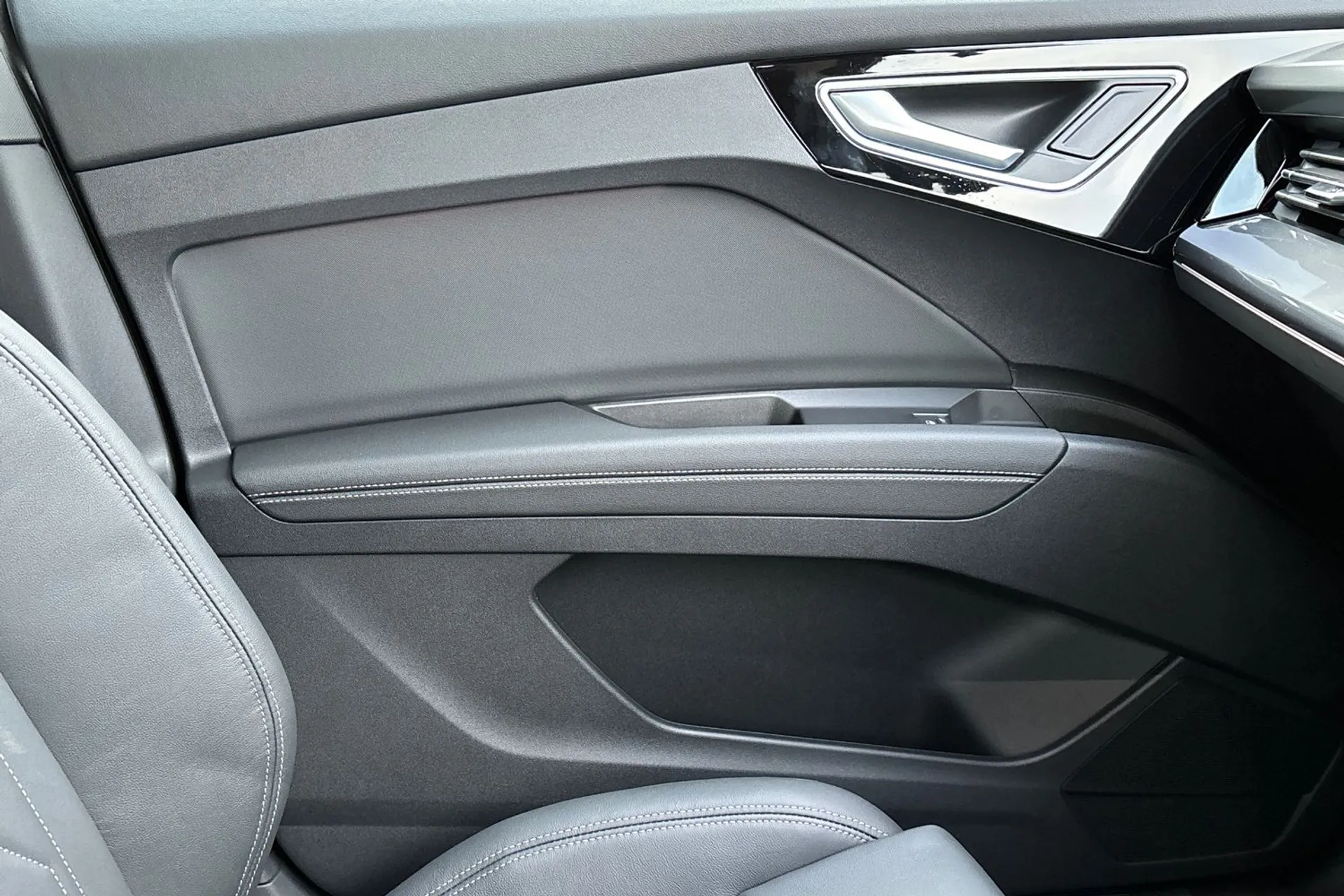 Audi Q4 thumbnail image number 39