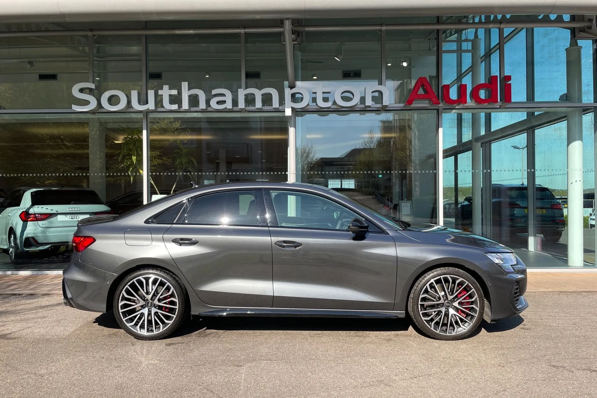Audi A3 thumbnail image number 2