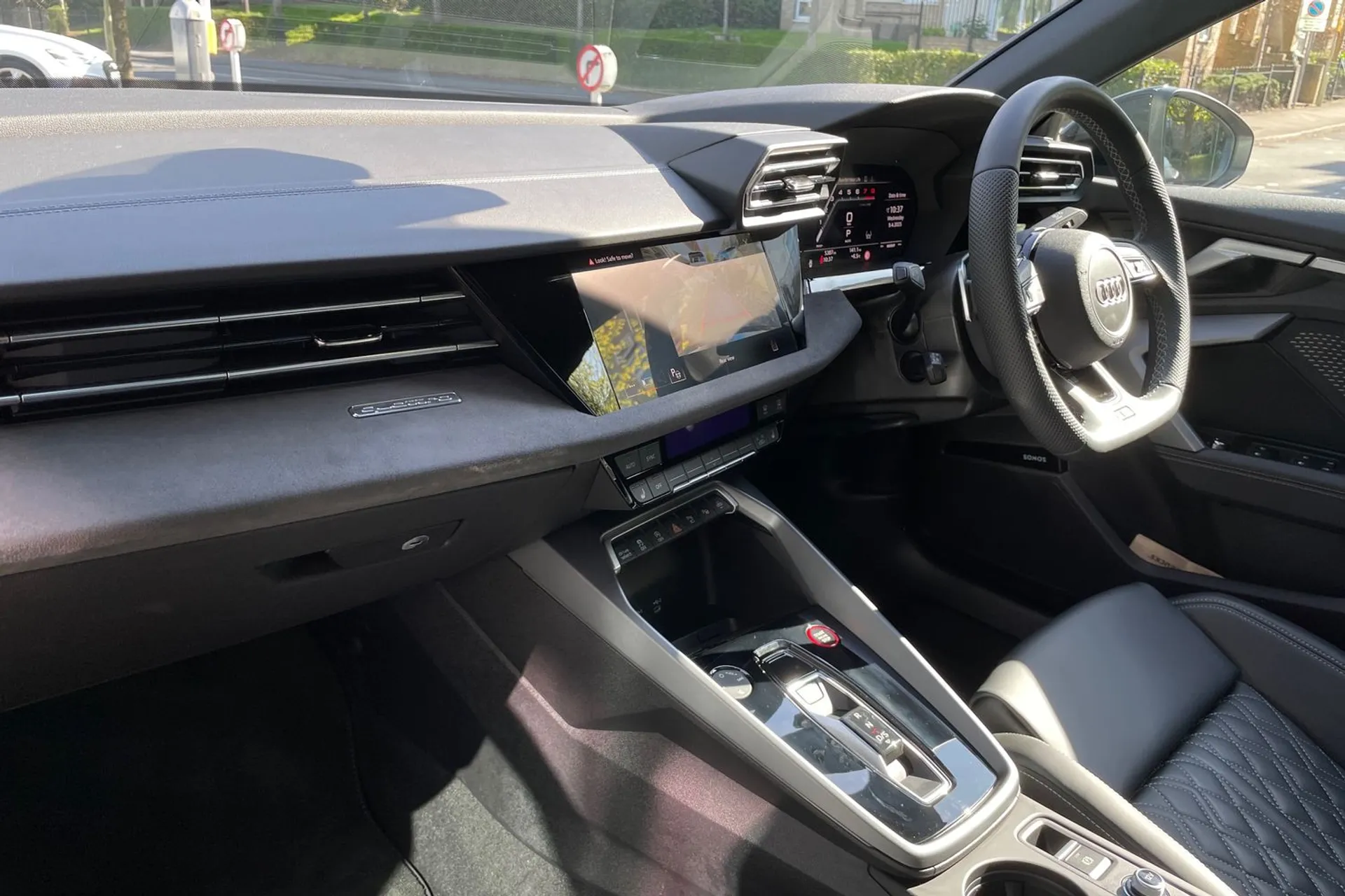 Audi A3 thumbnail image number 25