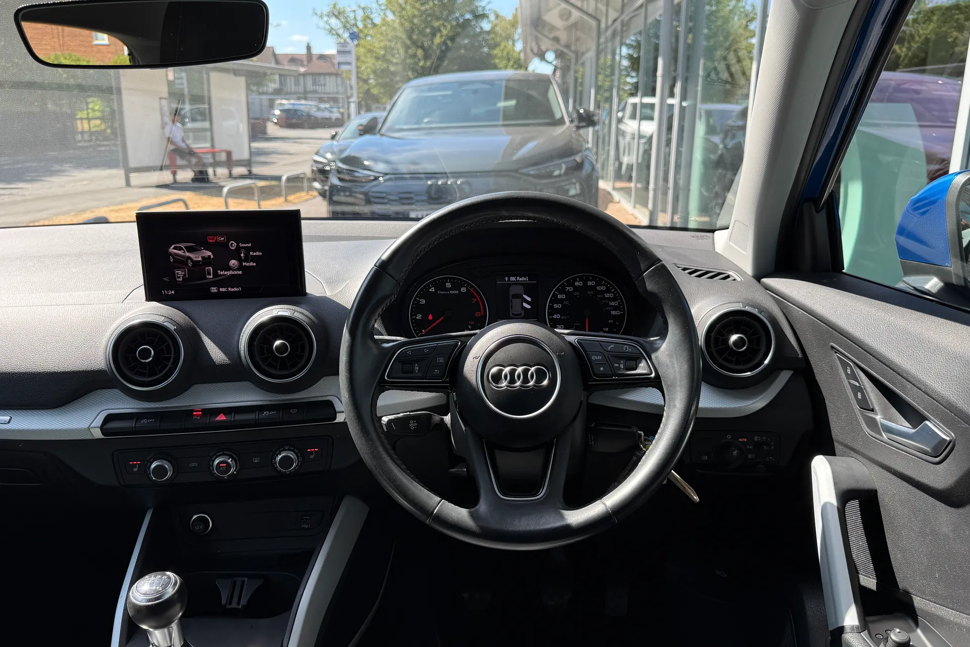 Audi Q2 thumbnail image number 27