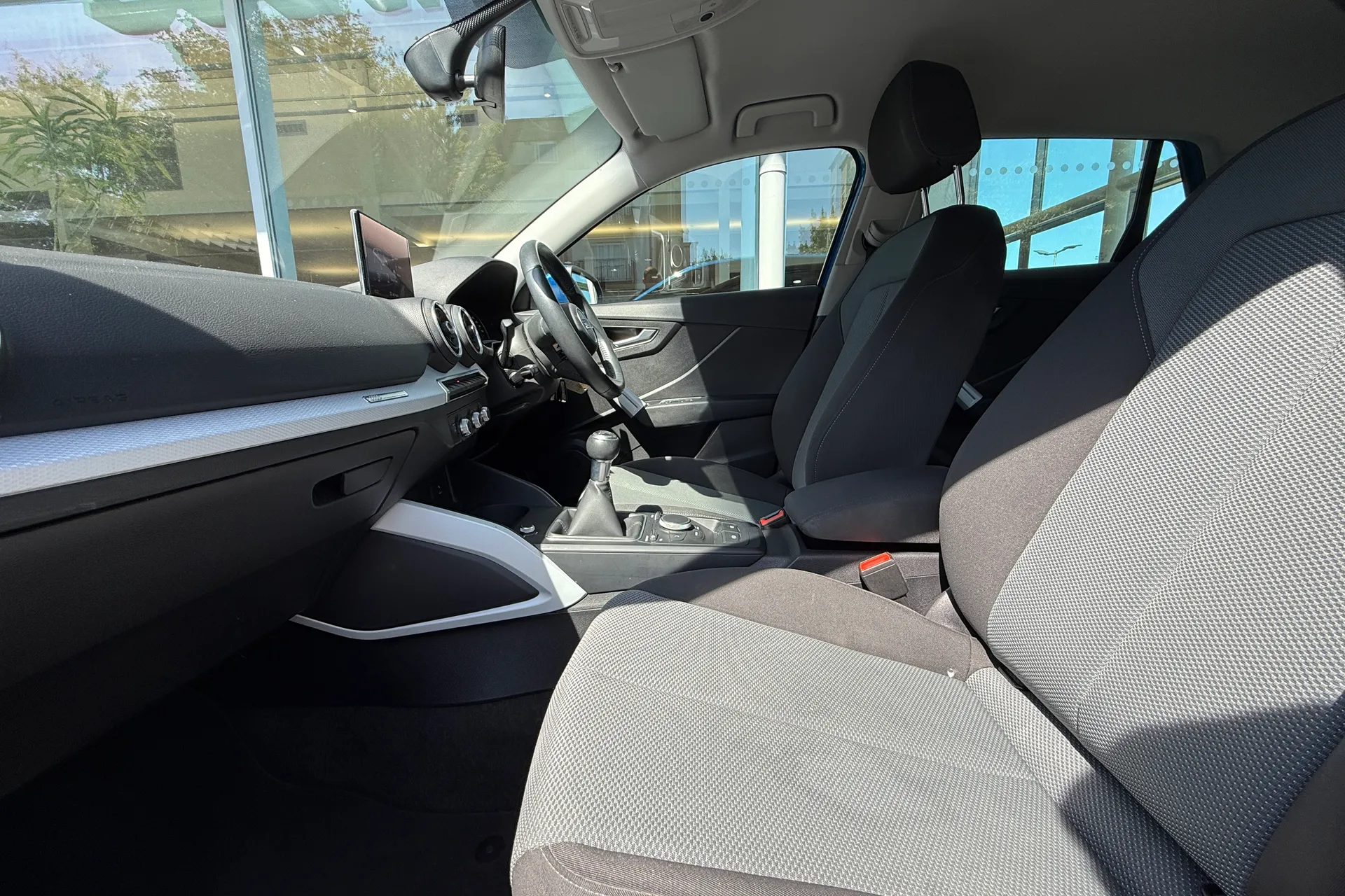 Audi Q2 thumbnail image number 35