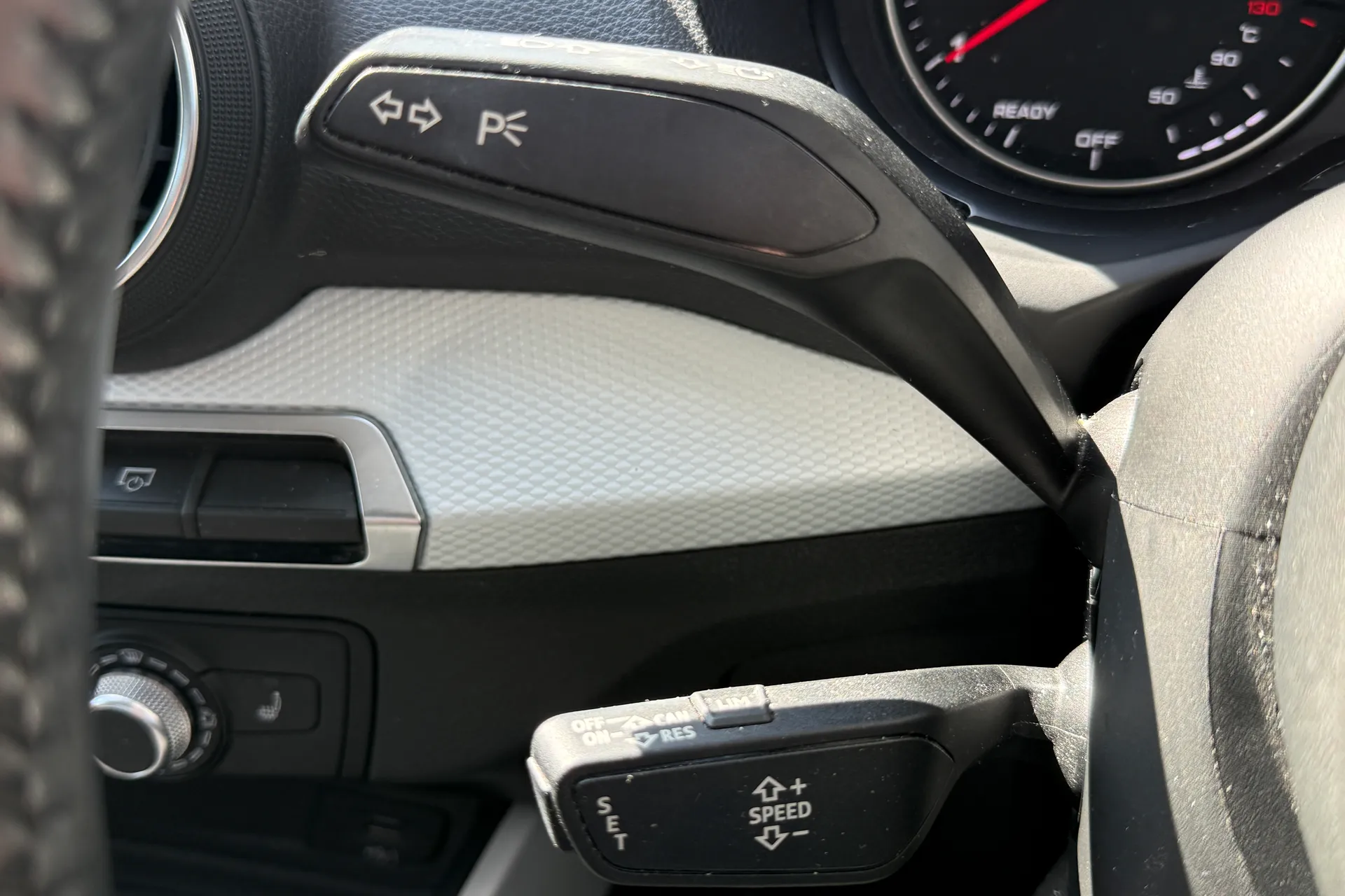 Audi Q2 thumbnail image number 11