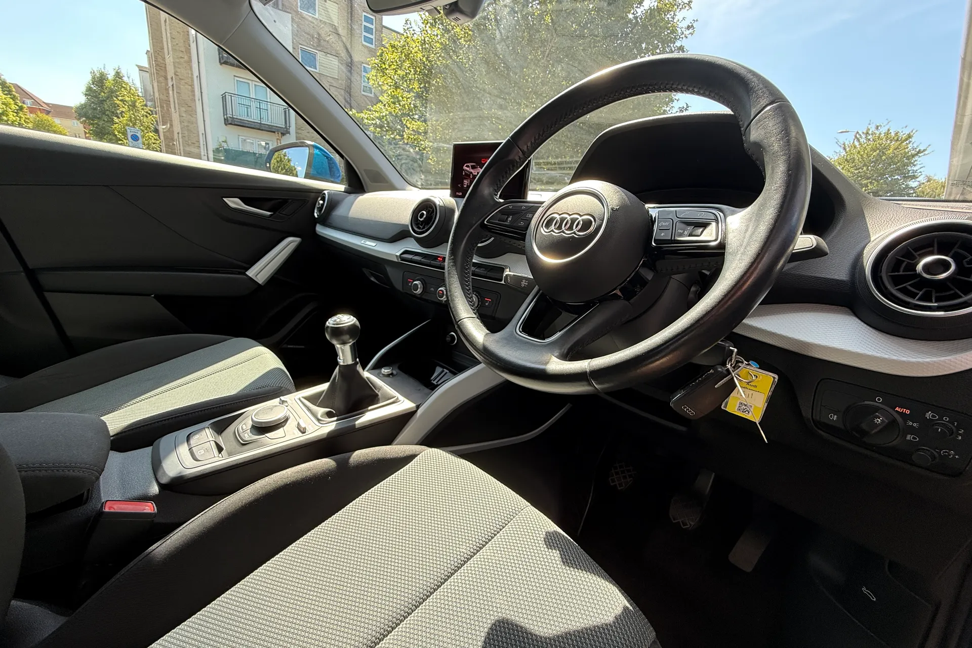 Audi Q2 thumbnail image number 6