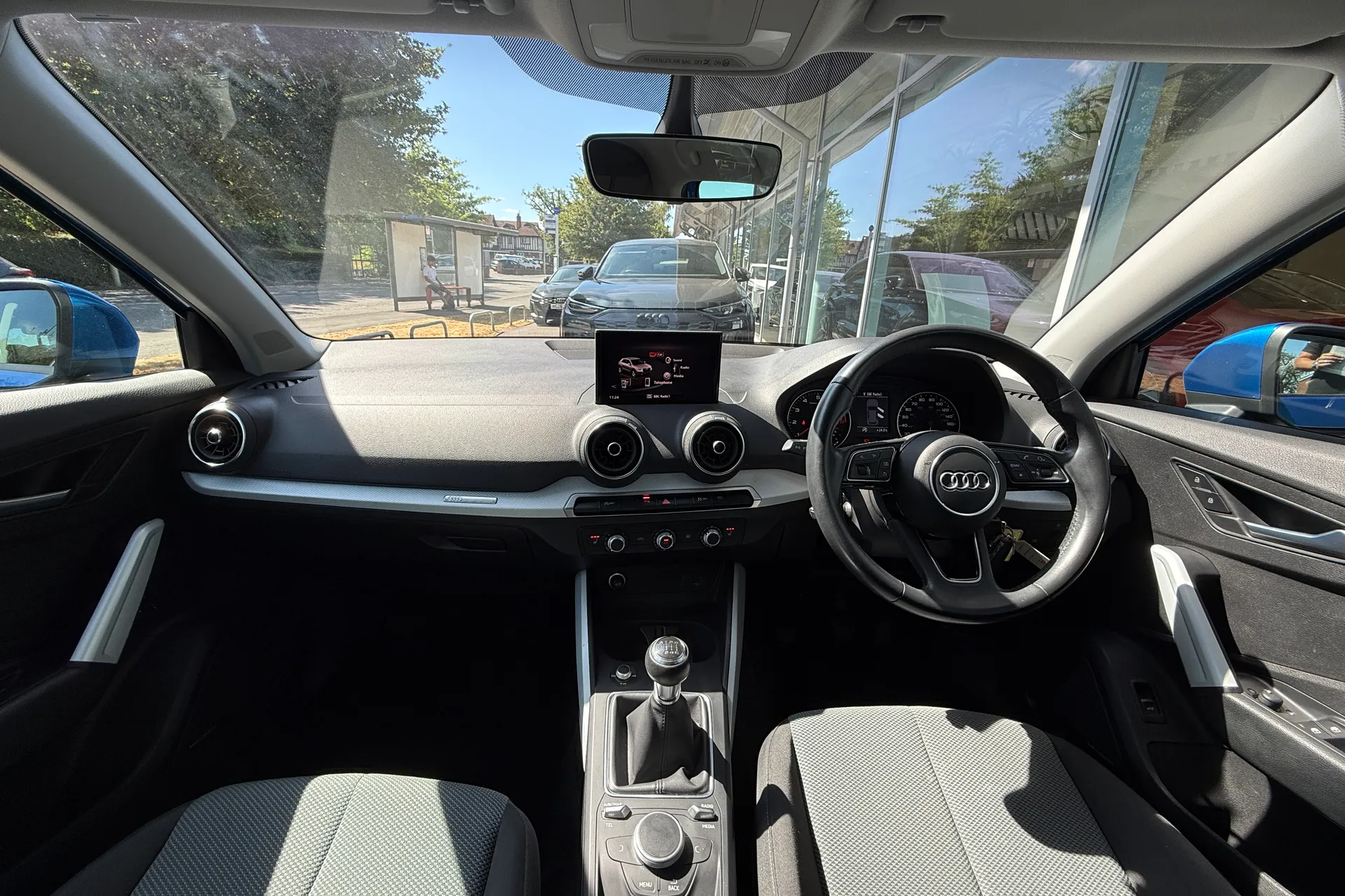 Audi Q2 thumbnail image number 26