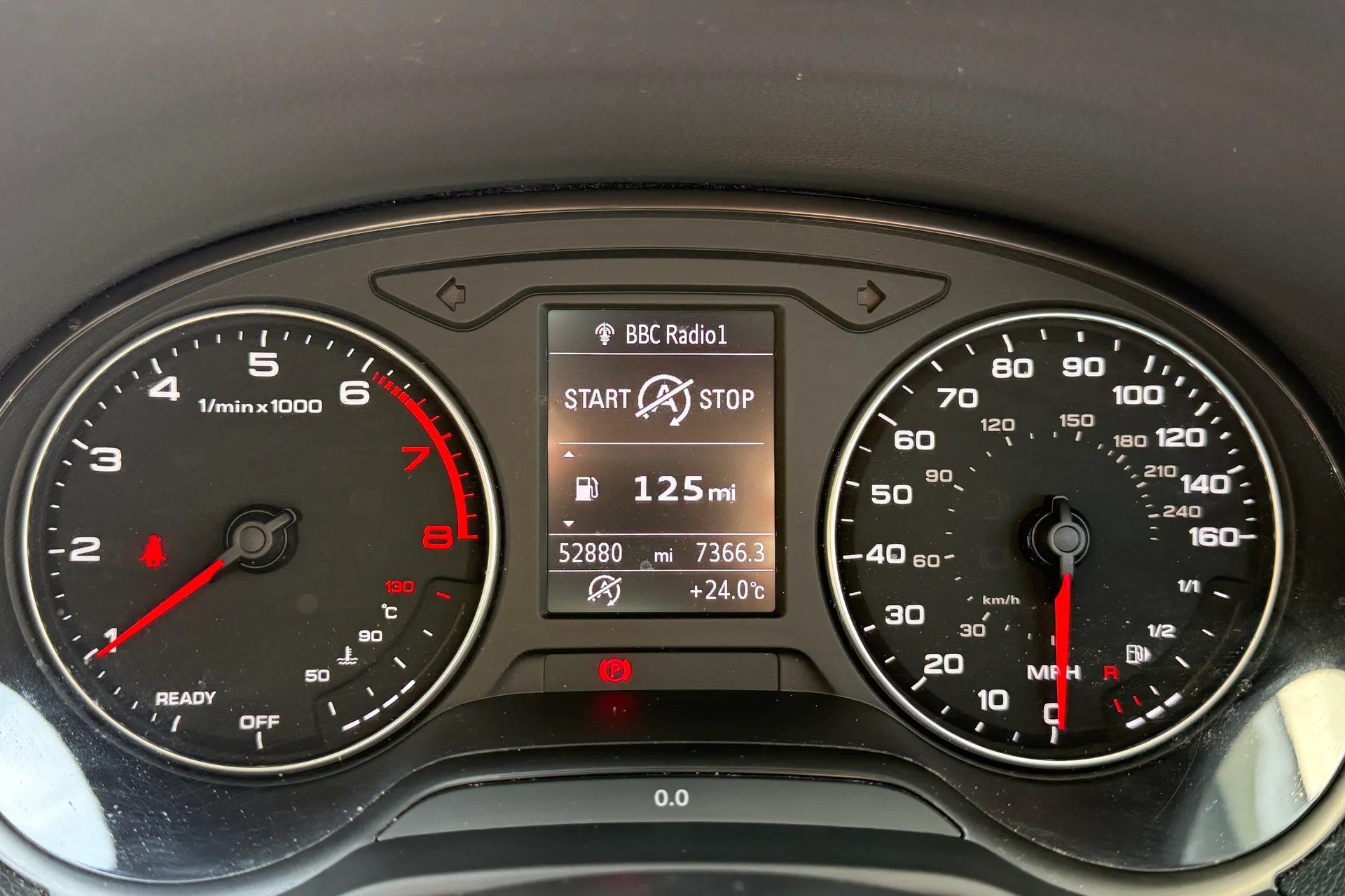 Audi Q2 thumbnail image number 10