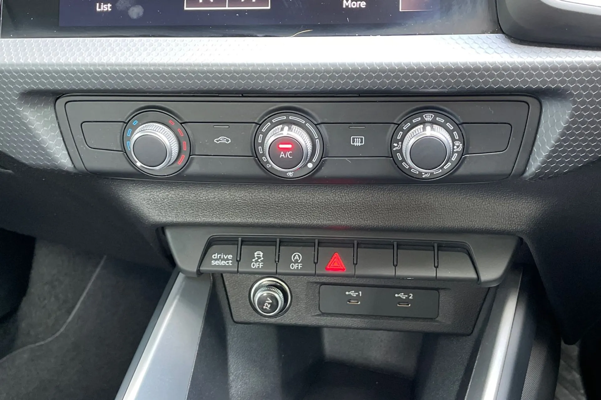 Audi A1 thumbnail image number 38