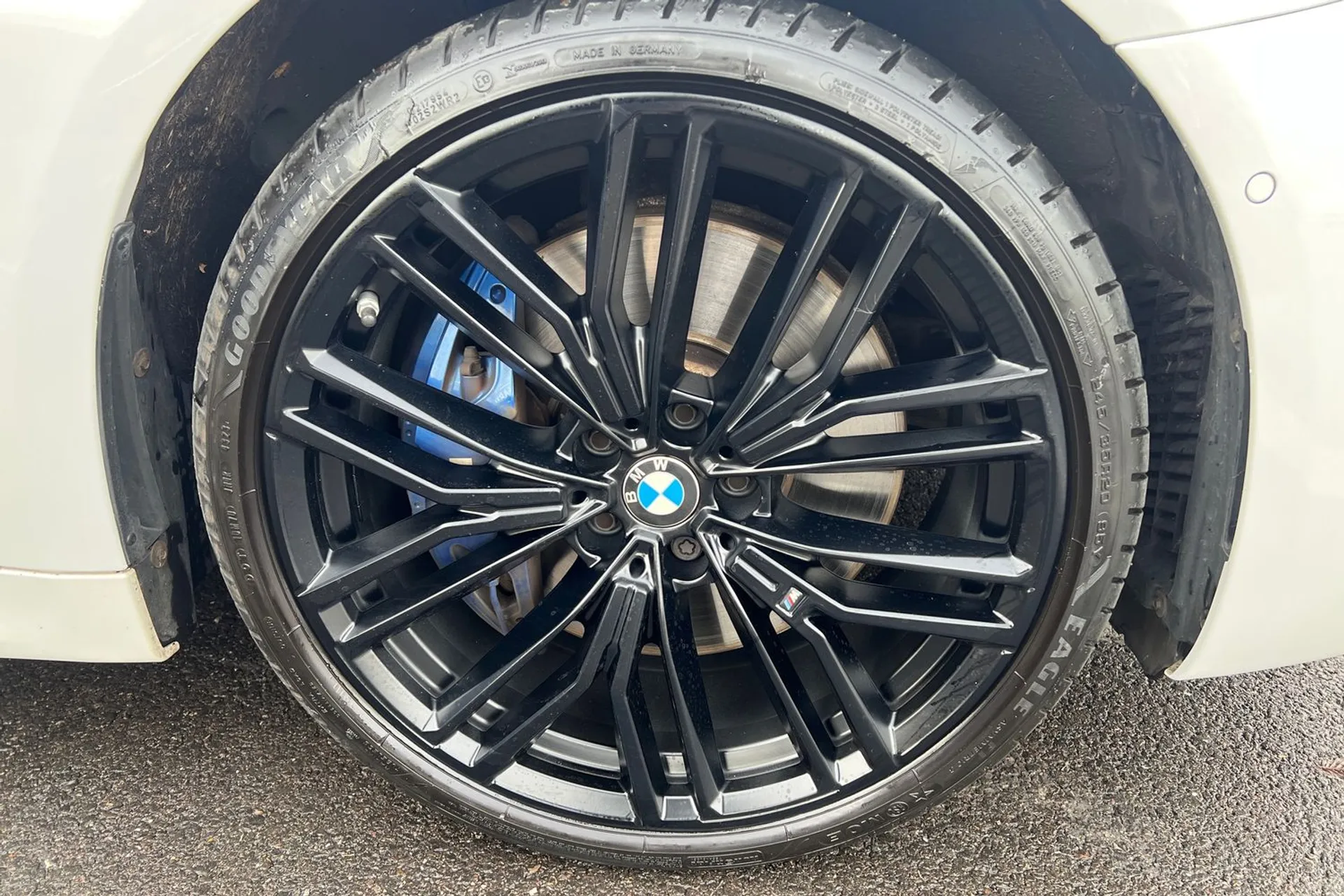 BMW 5 SERIES thumbnail image number 11