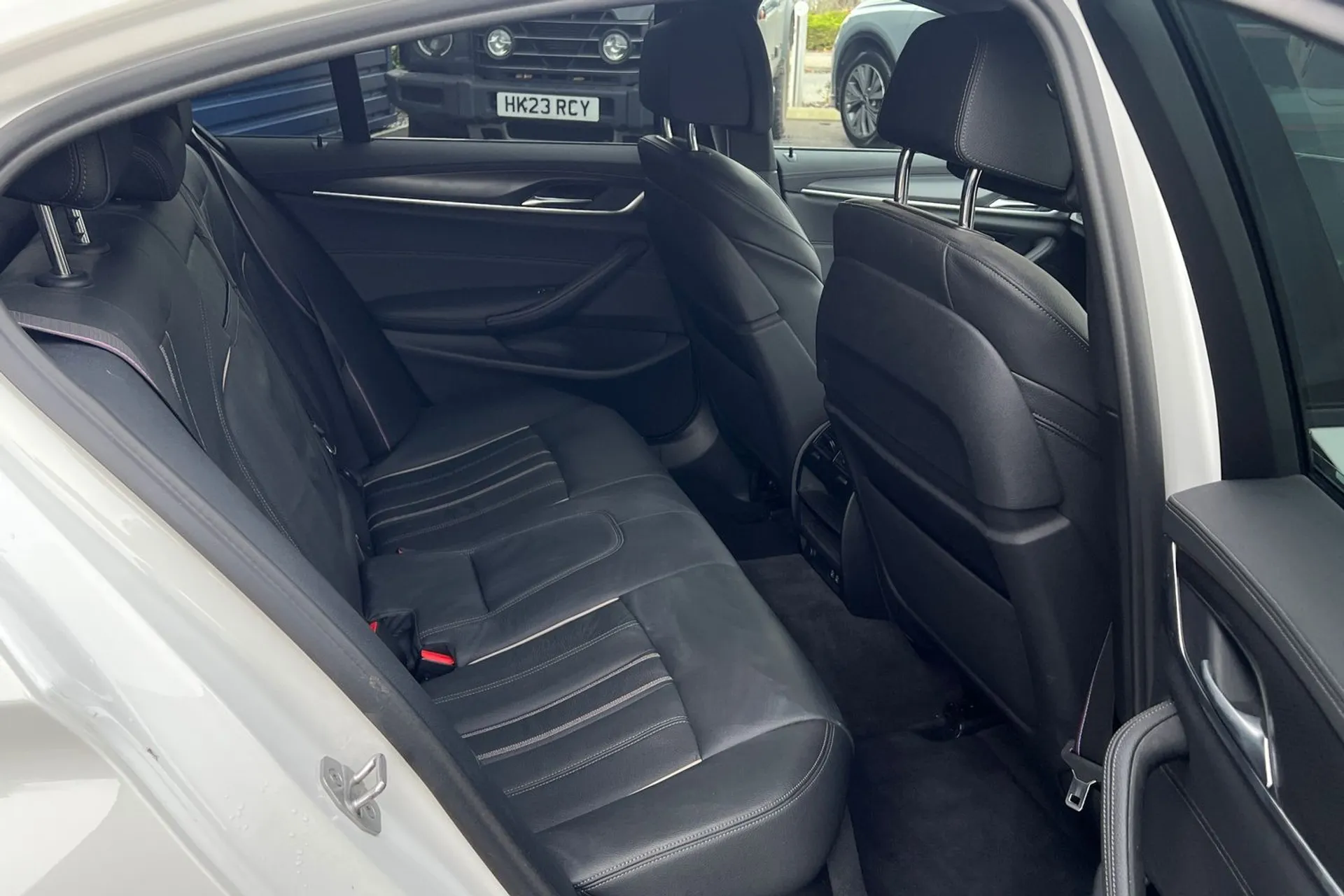 BMW 5 SERIES thumbnail image number 20