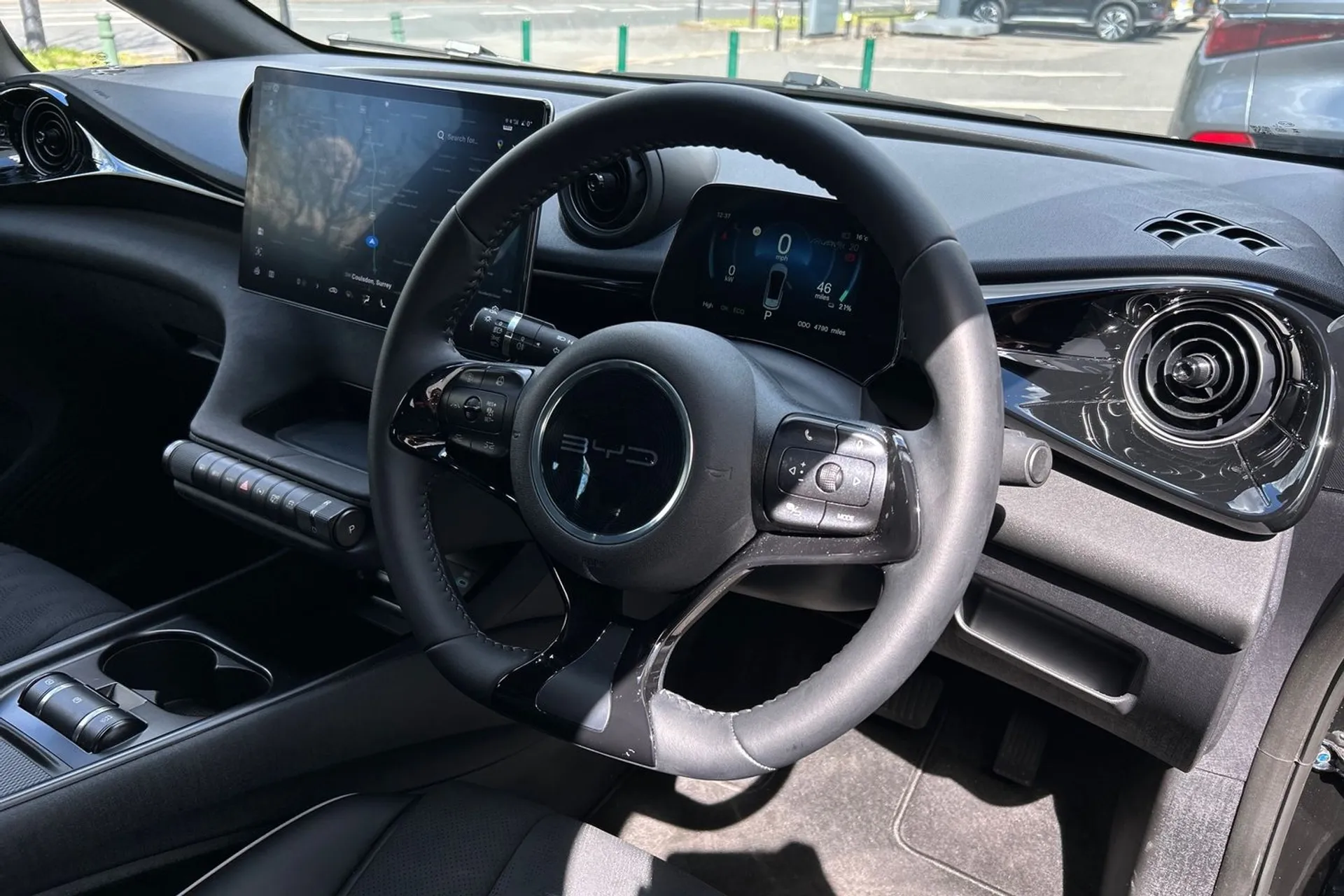 BYD DOLPHIN thumbnail image number 12