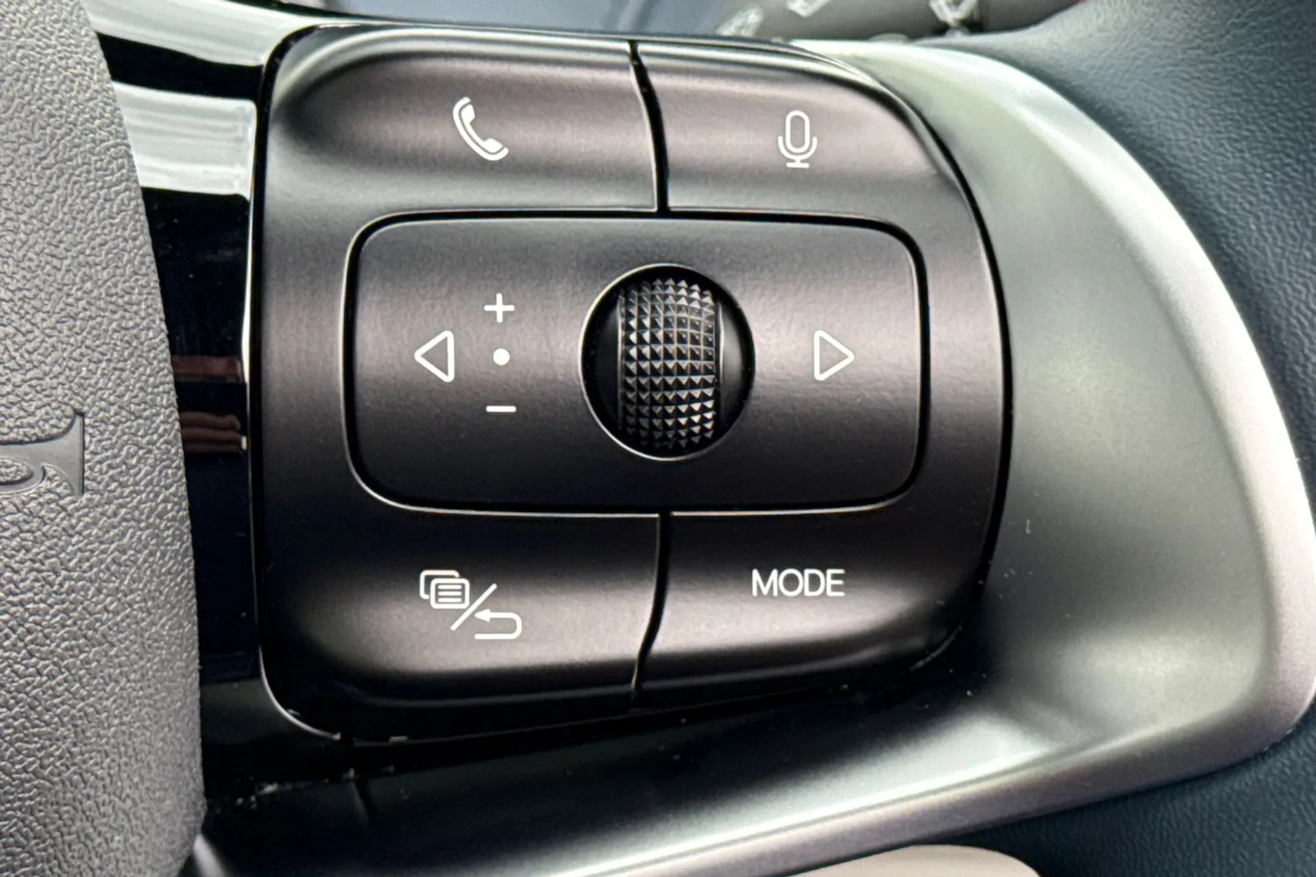 BYD ATTO 3 thumbnail image number 44