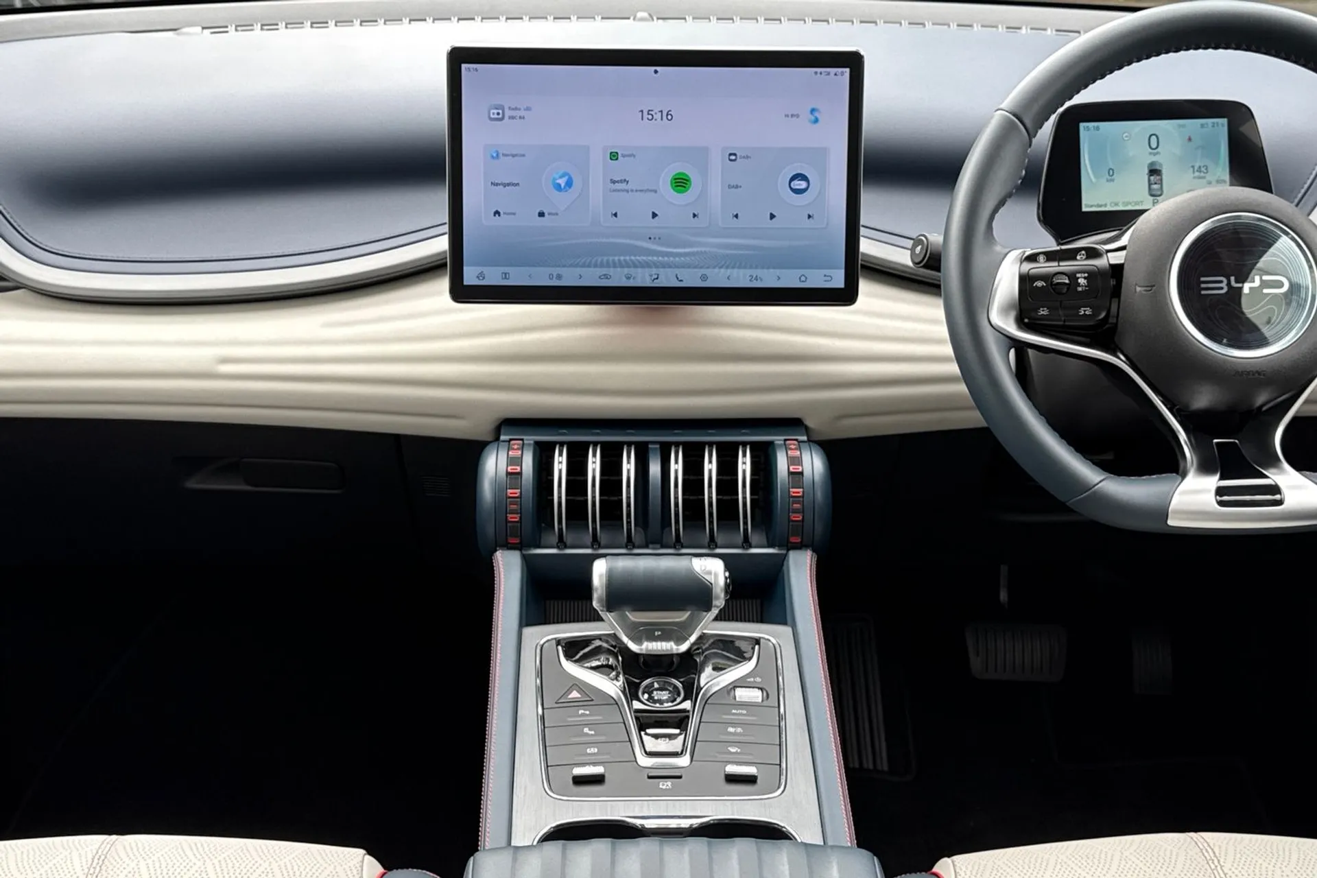 BYD ATTO 3 thumbnail image number 38