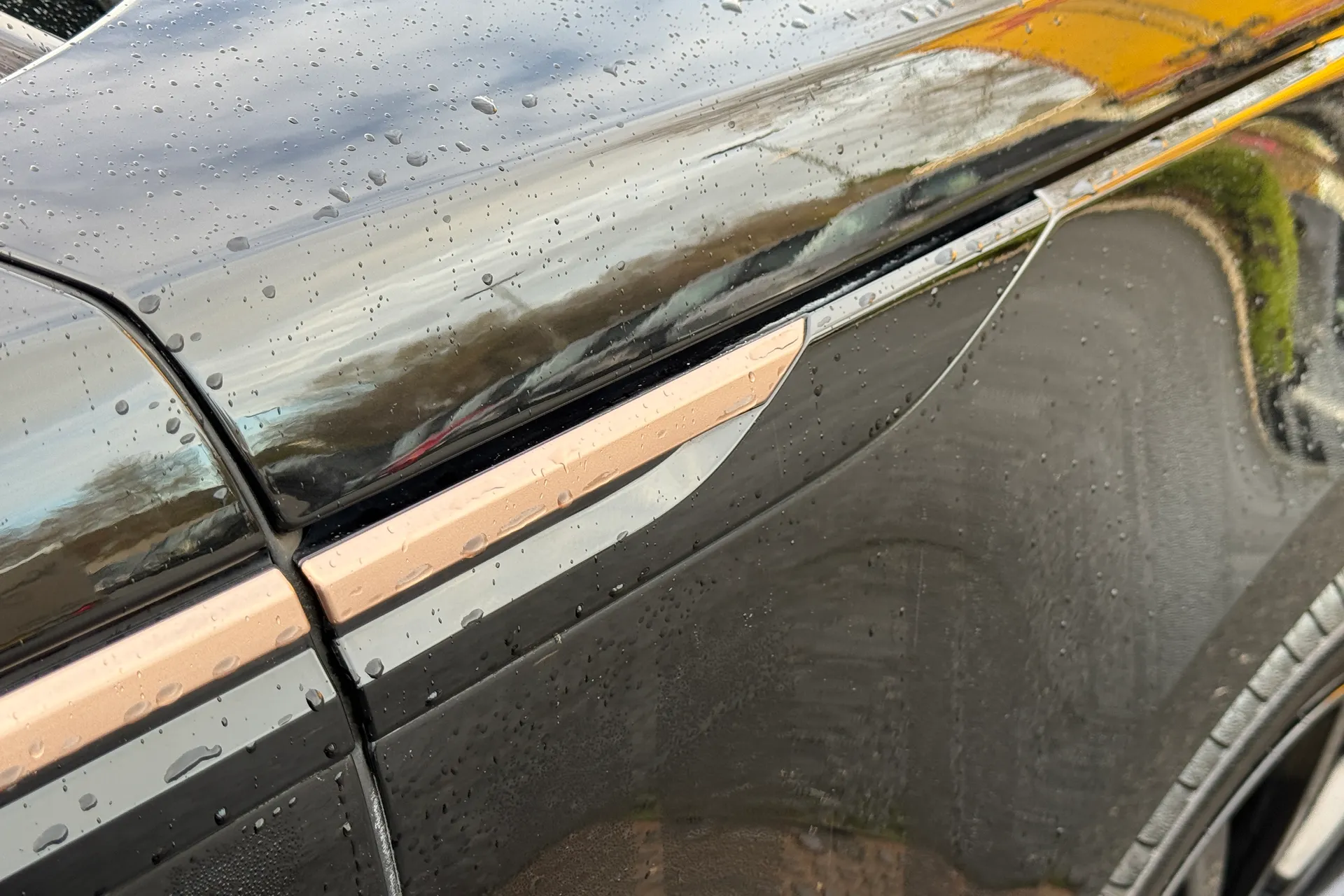 LAND ROVER RANGE ROVER VELAR thumbnail image number 54