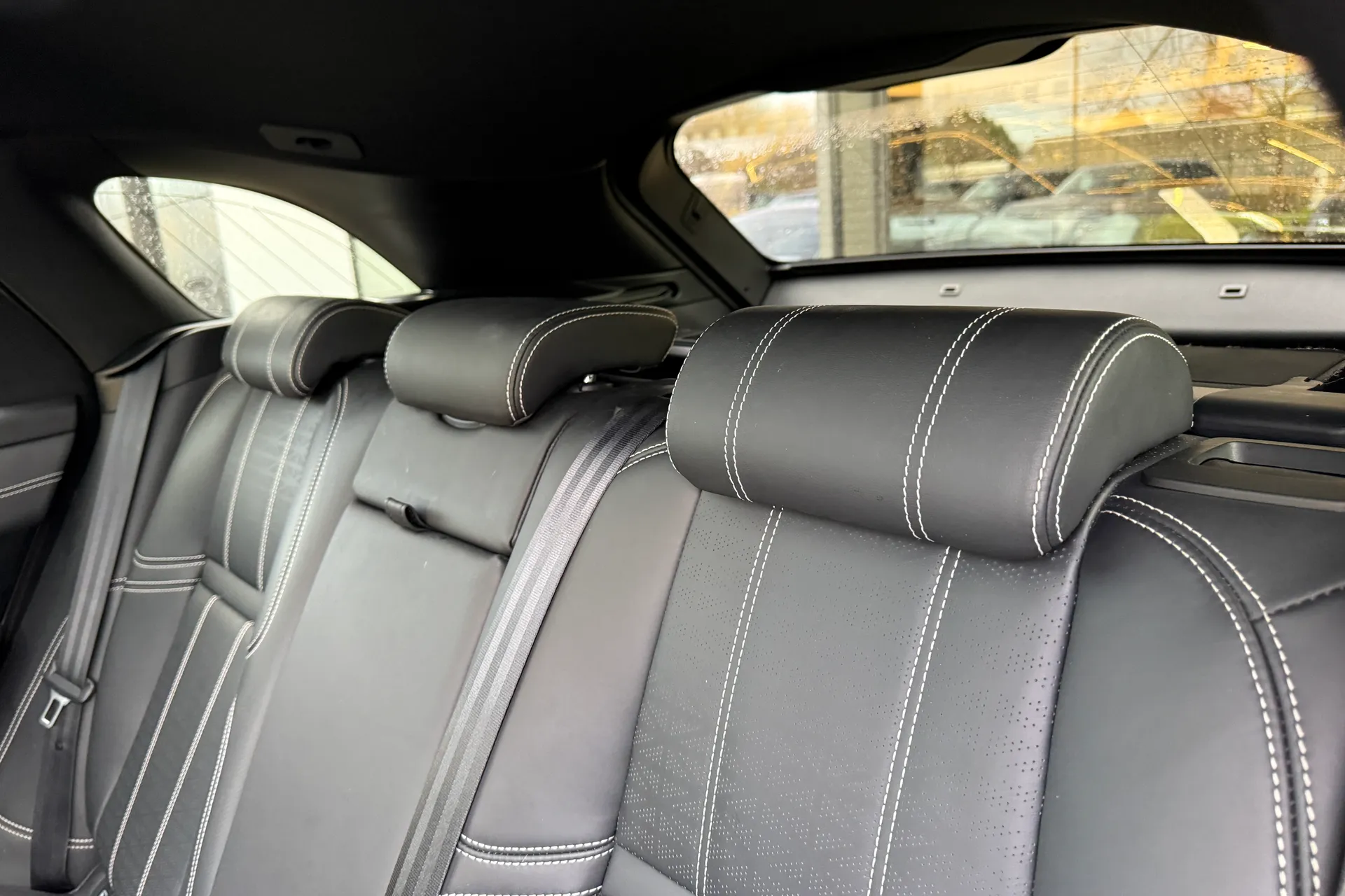 LAND ROVER RANGE ROVER VELAR thumbnail image number 48