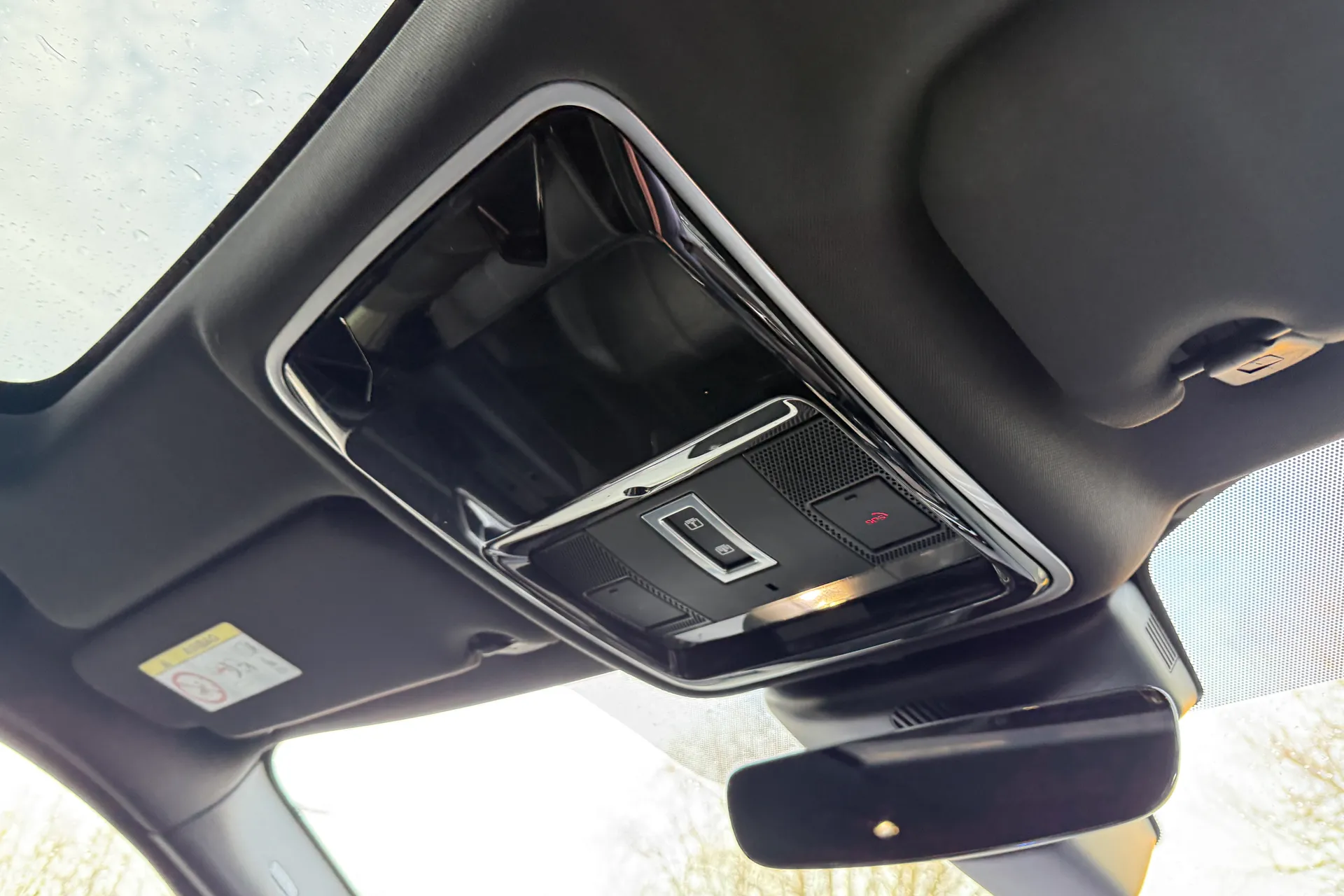 LAND ROVER RANGE ROVER VELAR thumbnail image number 51