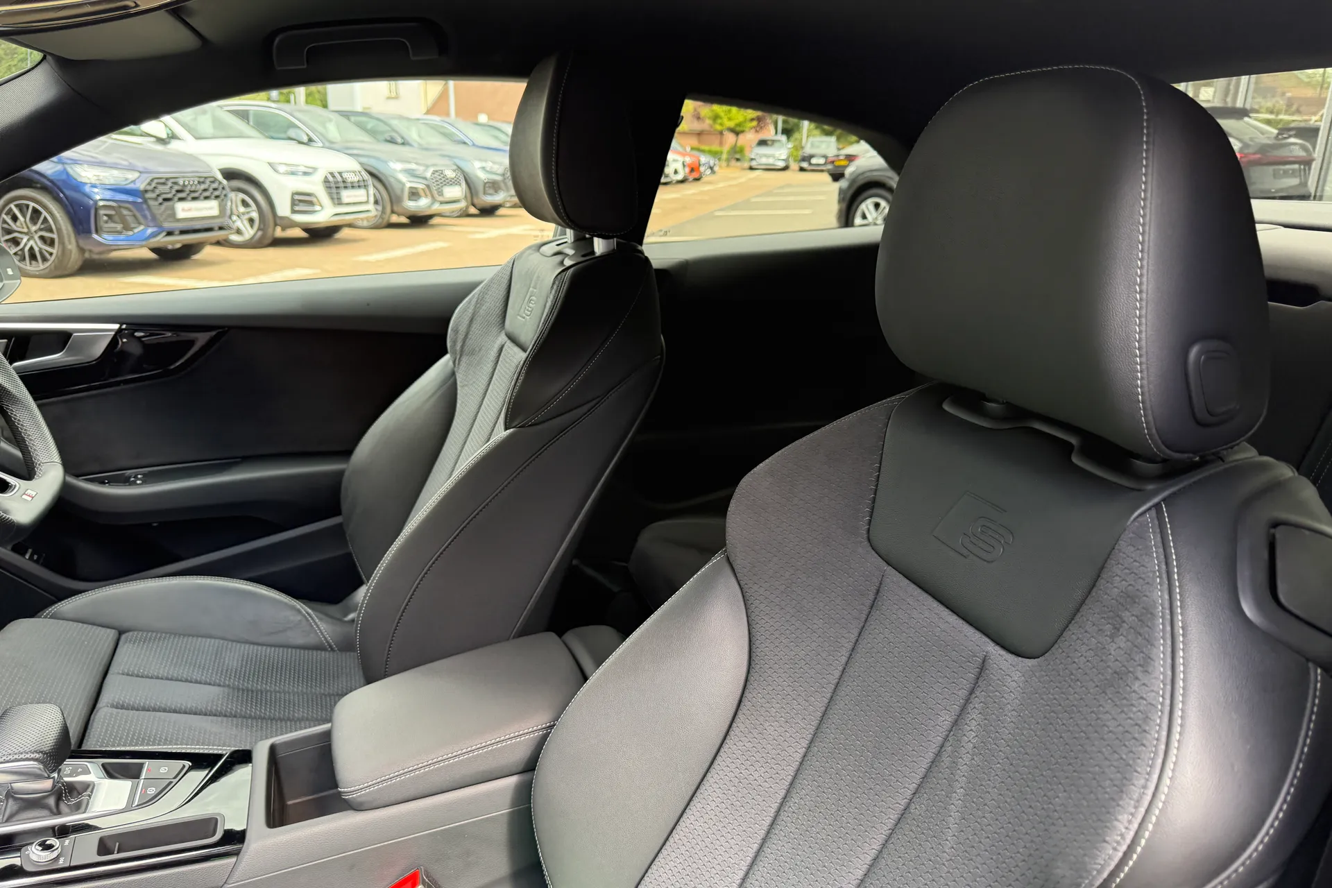 Audi A5 thumbnail image number 43