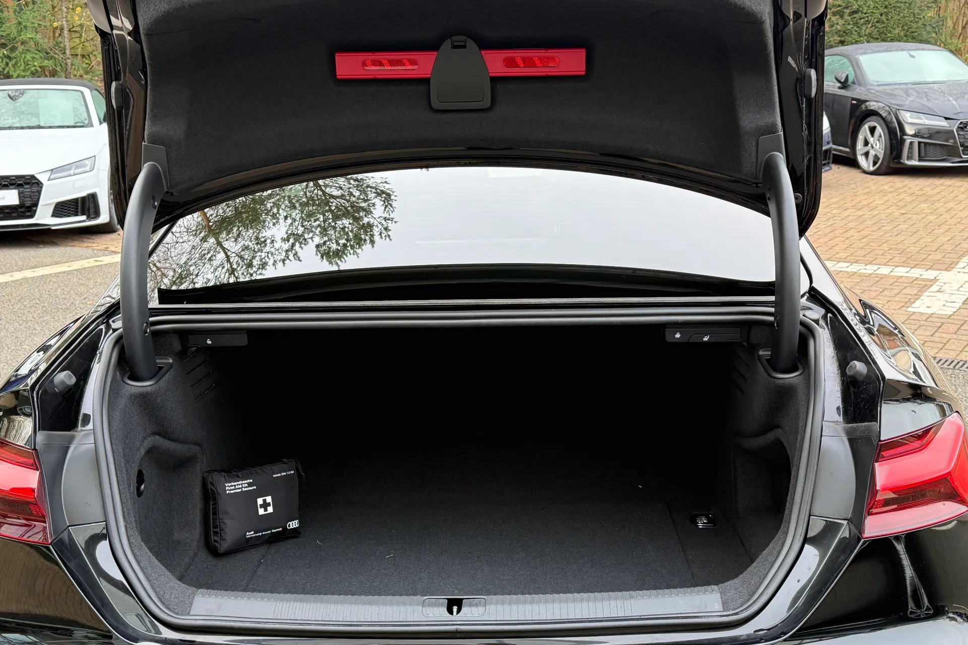 Audi A5 thumbnail image number 34