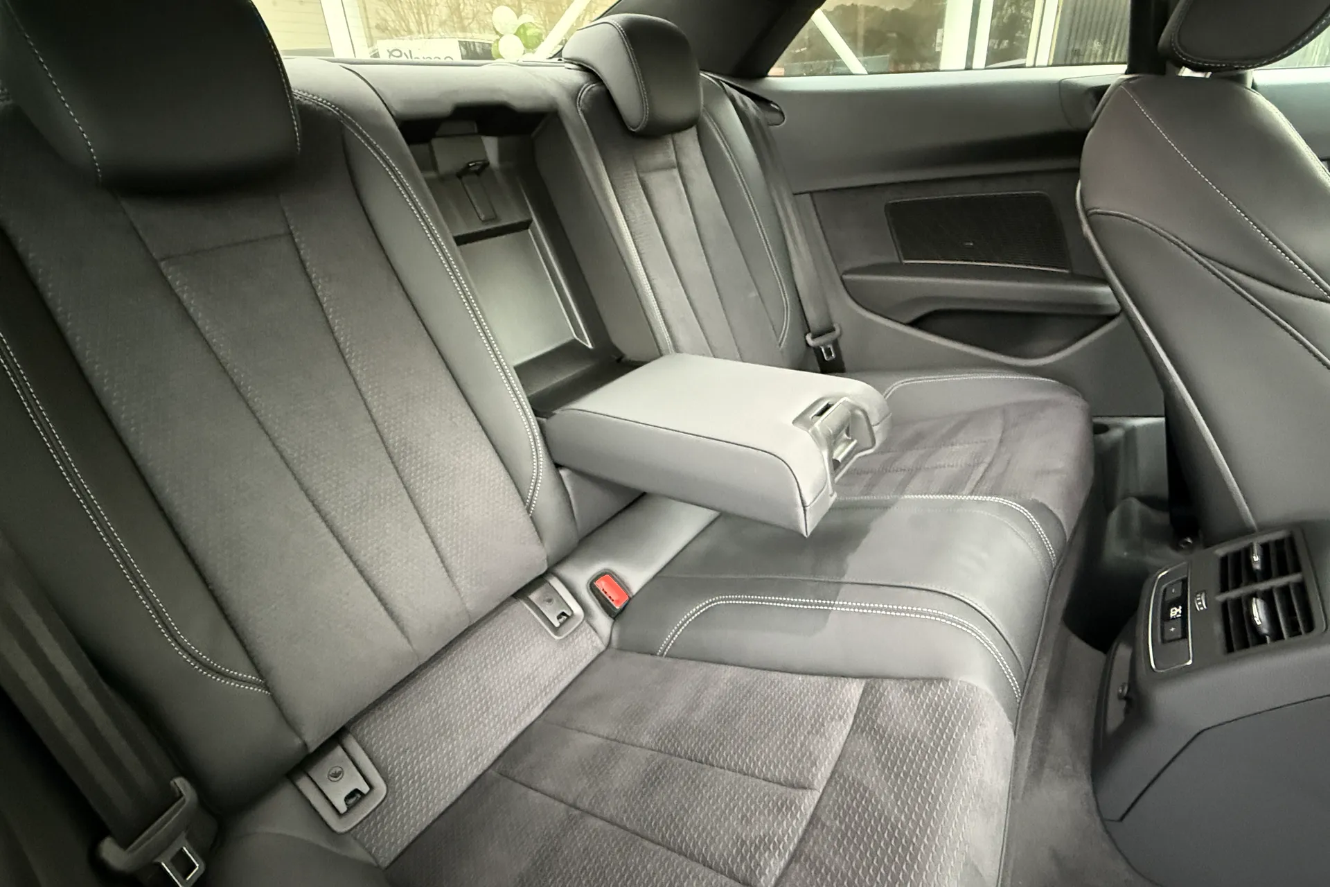 Audi A5 thumbnail image number 27