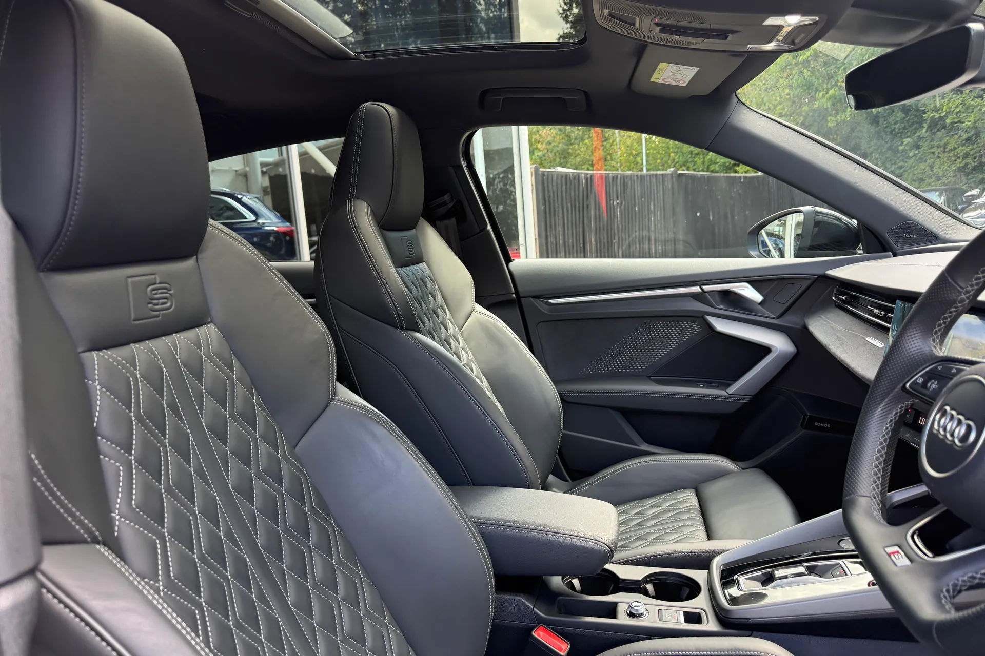 Audi A3 thumbnail image number 31