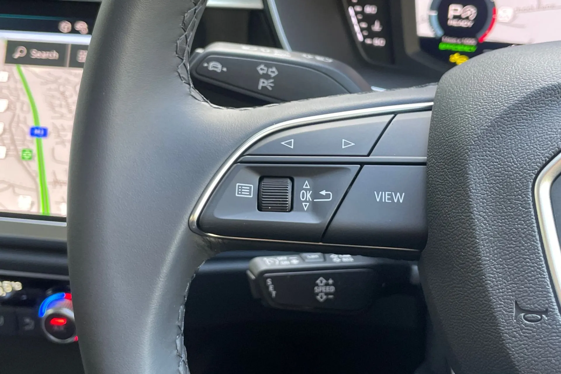 Audi Q3 thumbnail image number 56