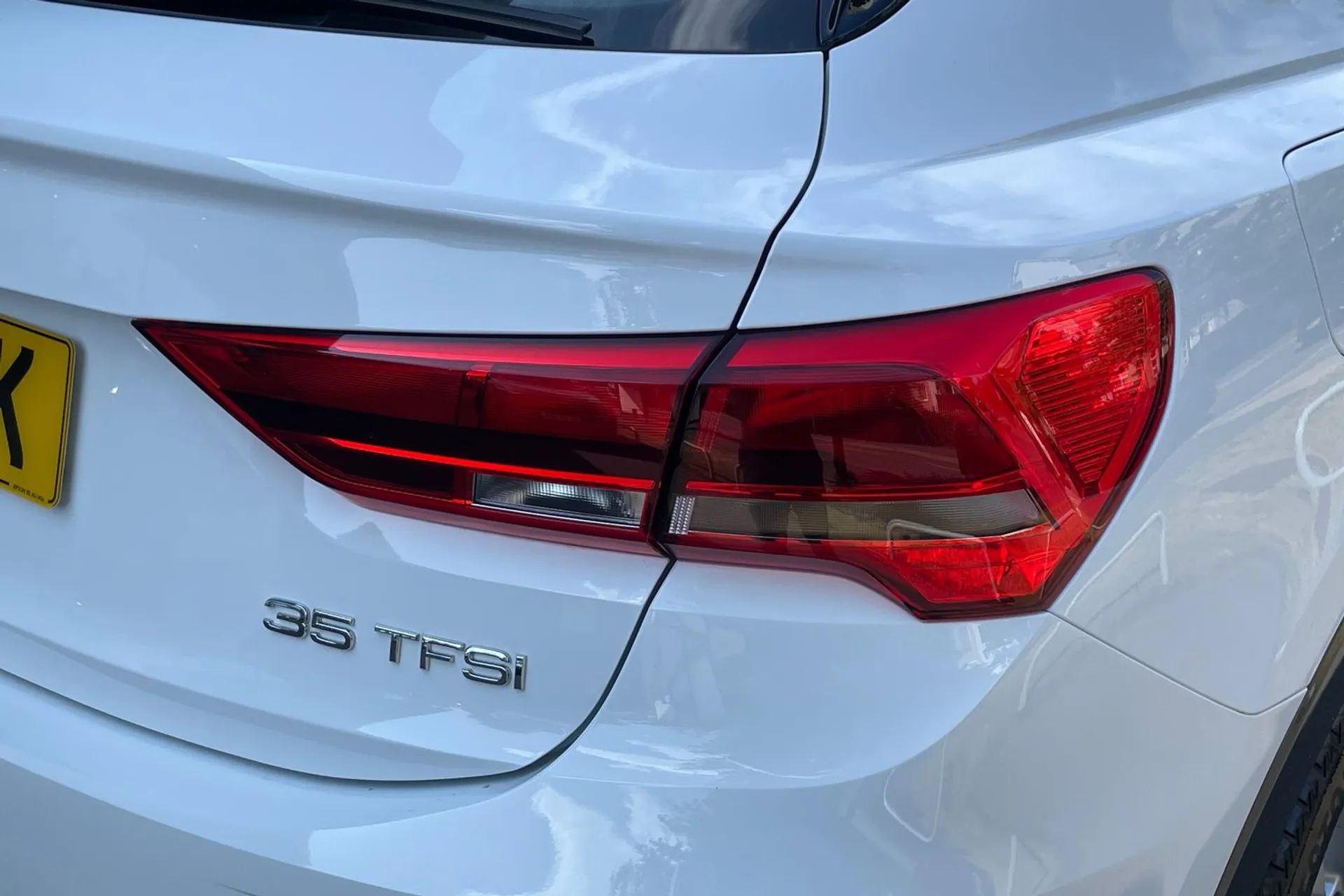 Audi Q3 thumbnail image number 20