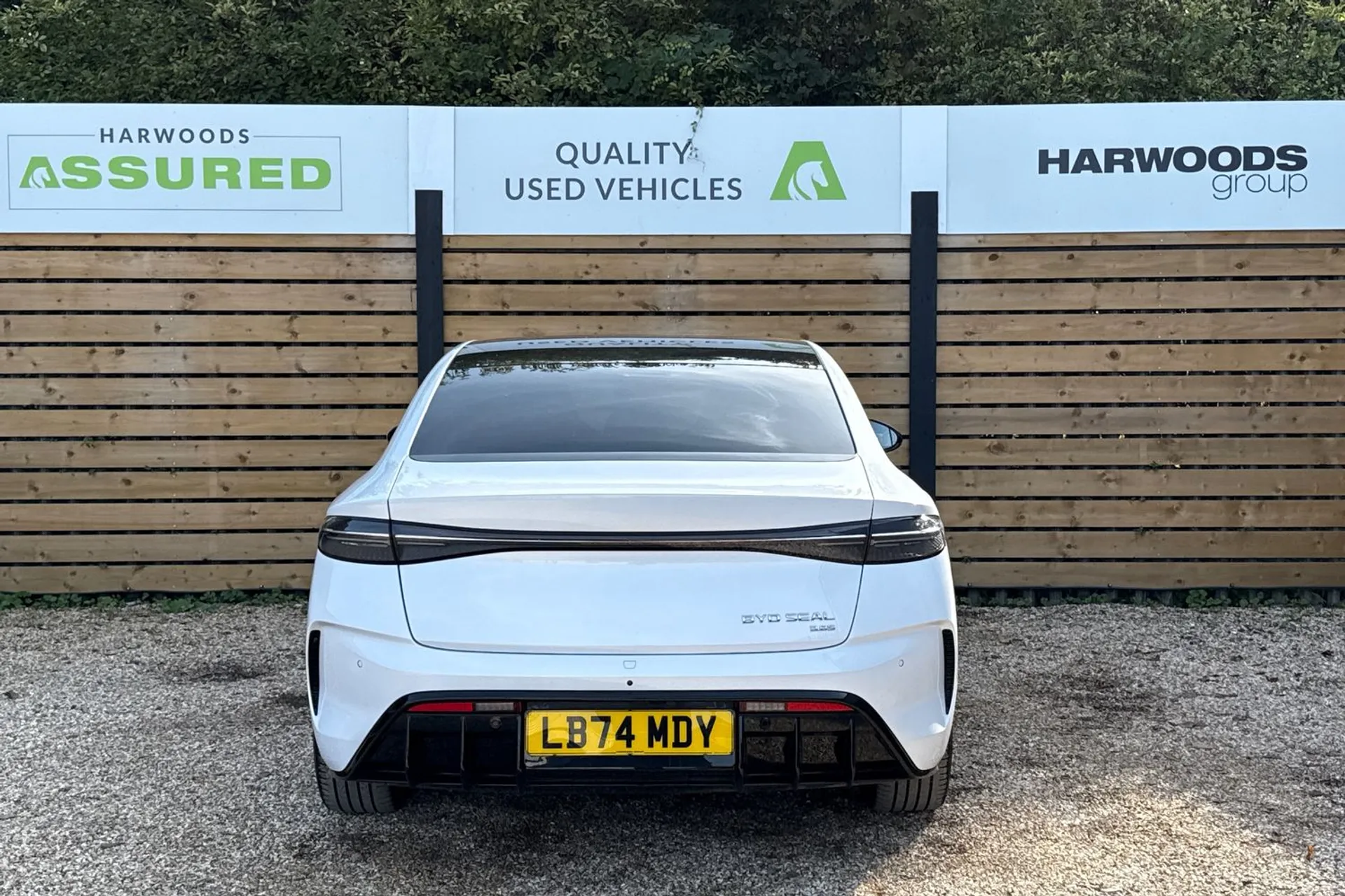 BYD SEAL thumbnail image number 9