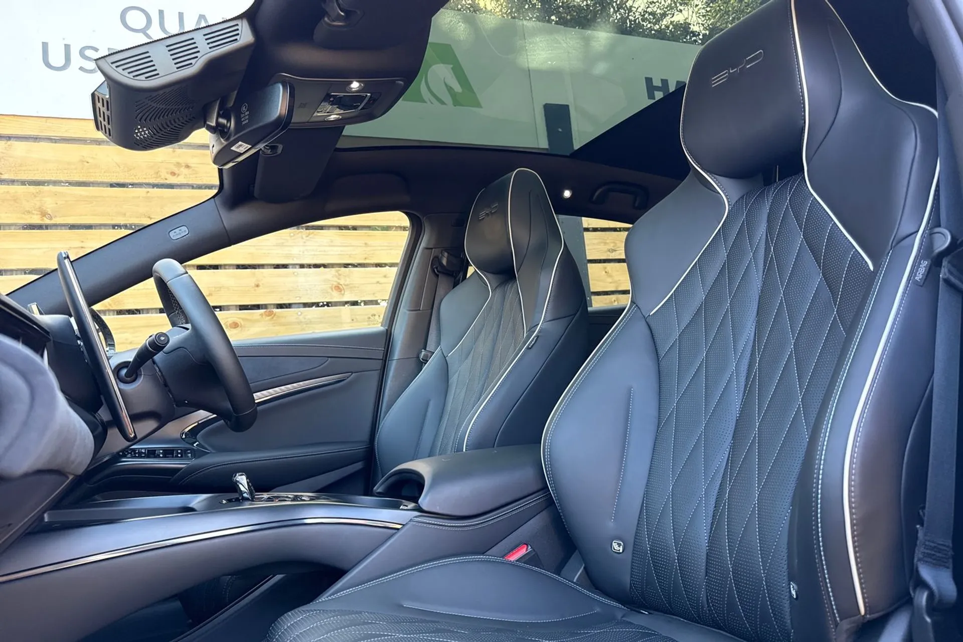 BYD SEAL thumbnail image number 29