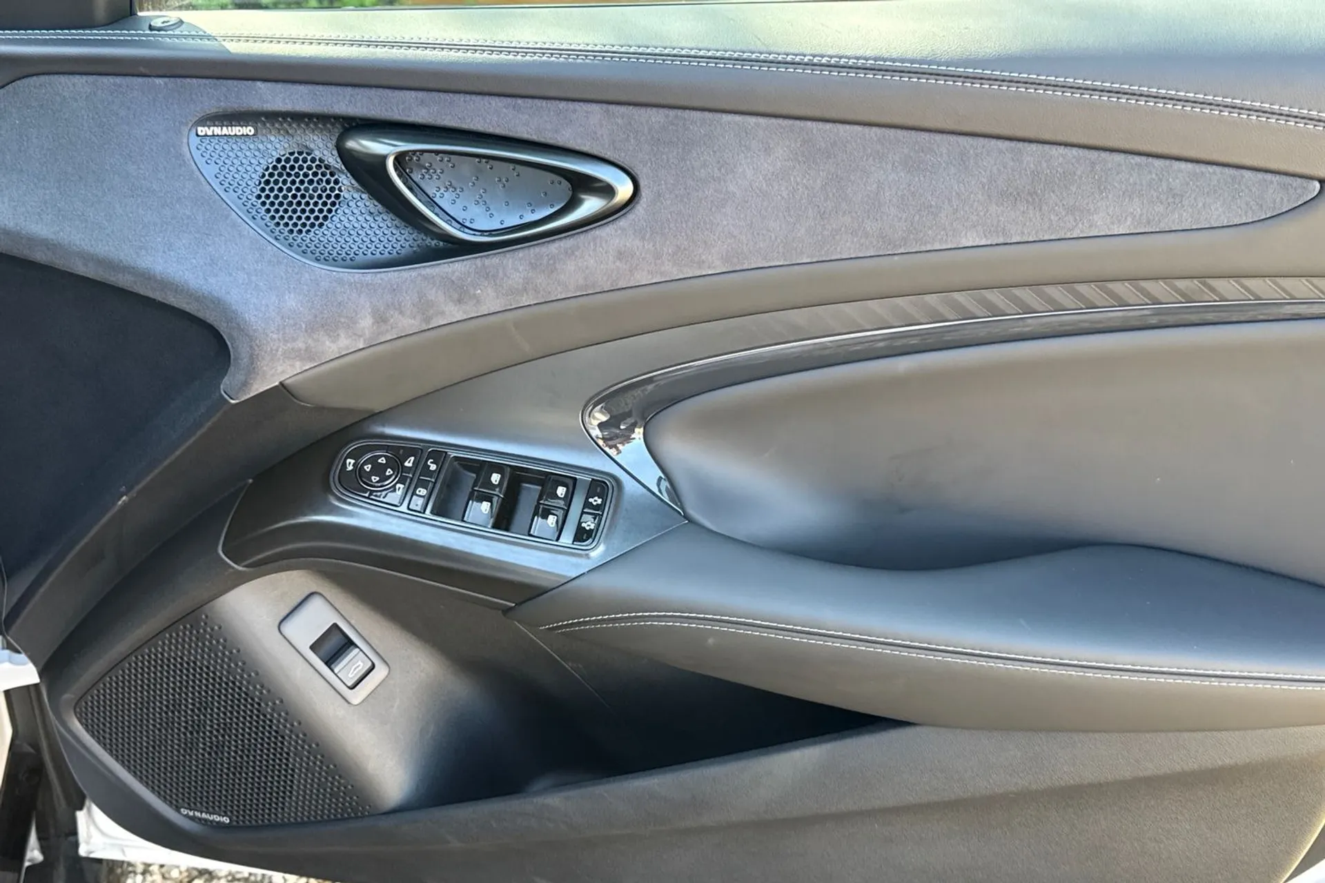 BYD SEAL thumbnail image number 40