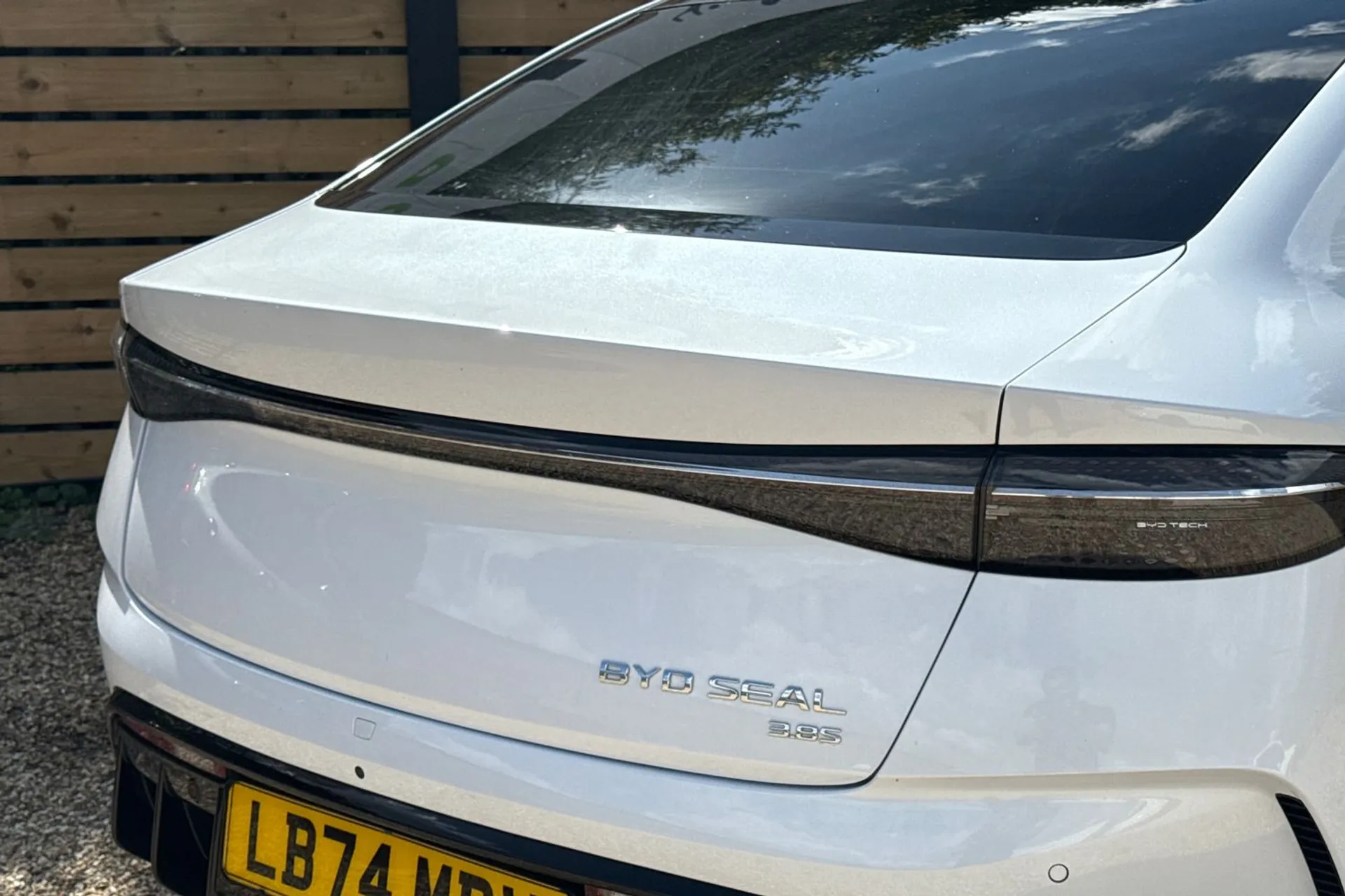 BYD SEAL thumbnail image number 16