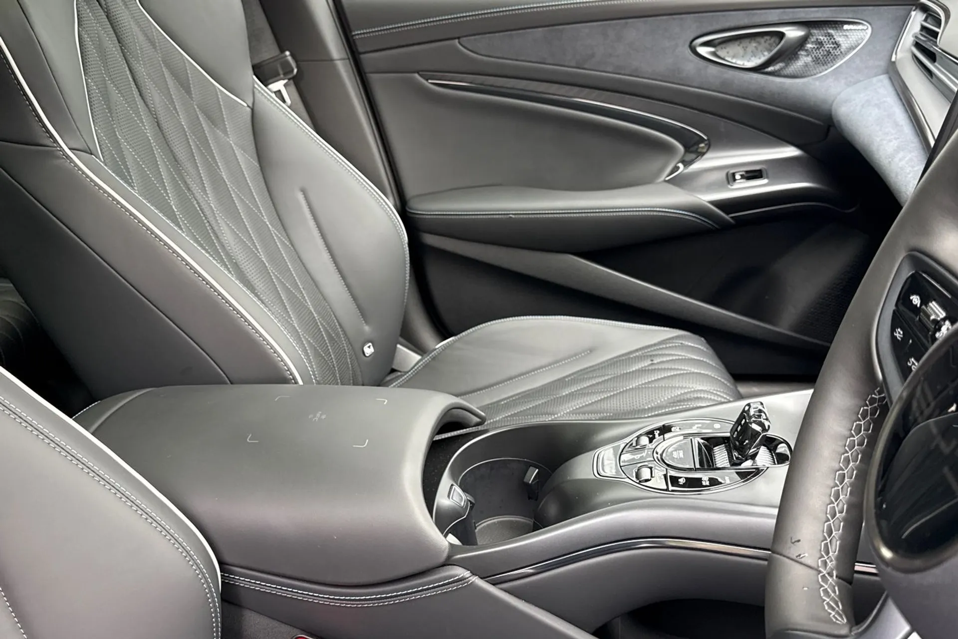 BYD SEAL thumbnail image number 44