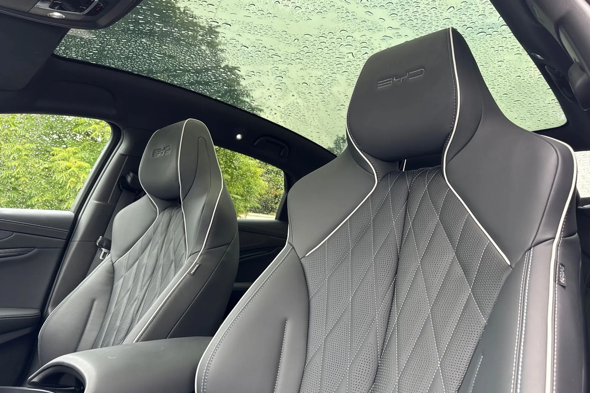 BYD SEAL thumbnail image number 30