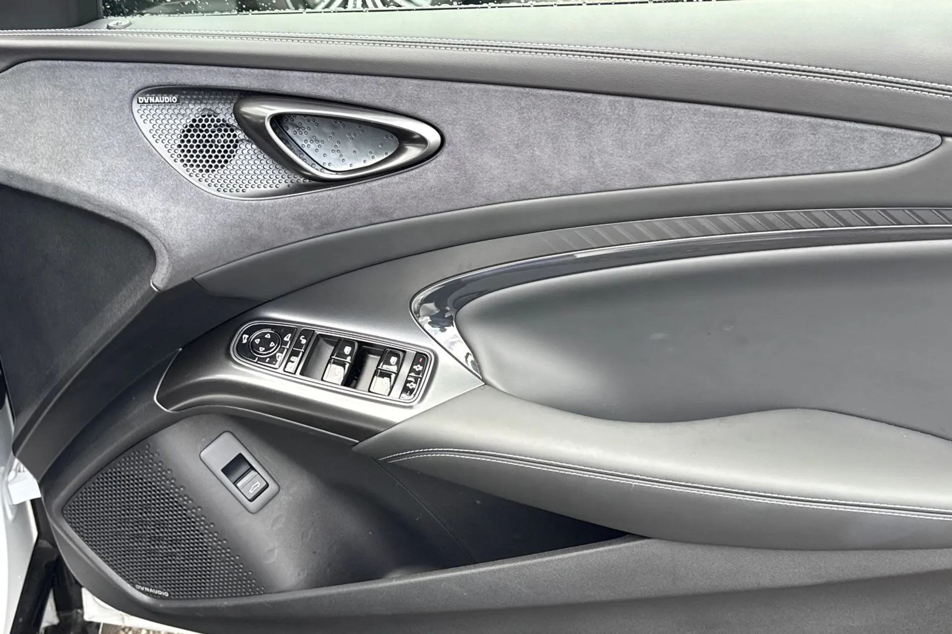 BYD SEAL thumbnail image number 43