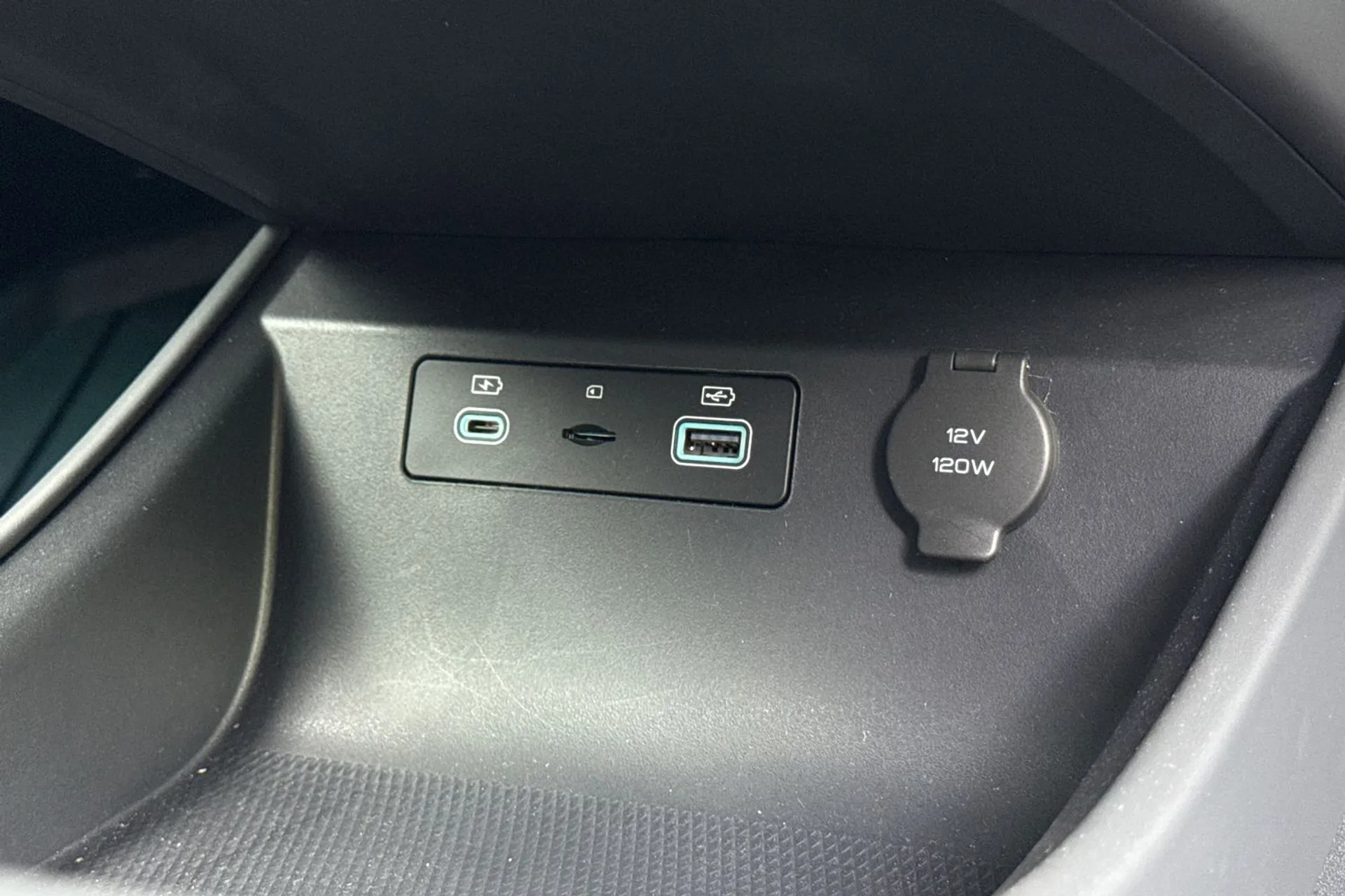 BYD SEAL thumbnail image number 48