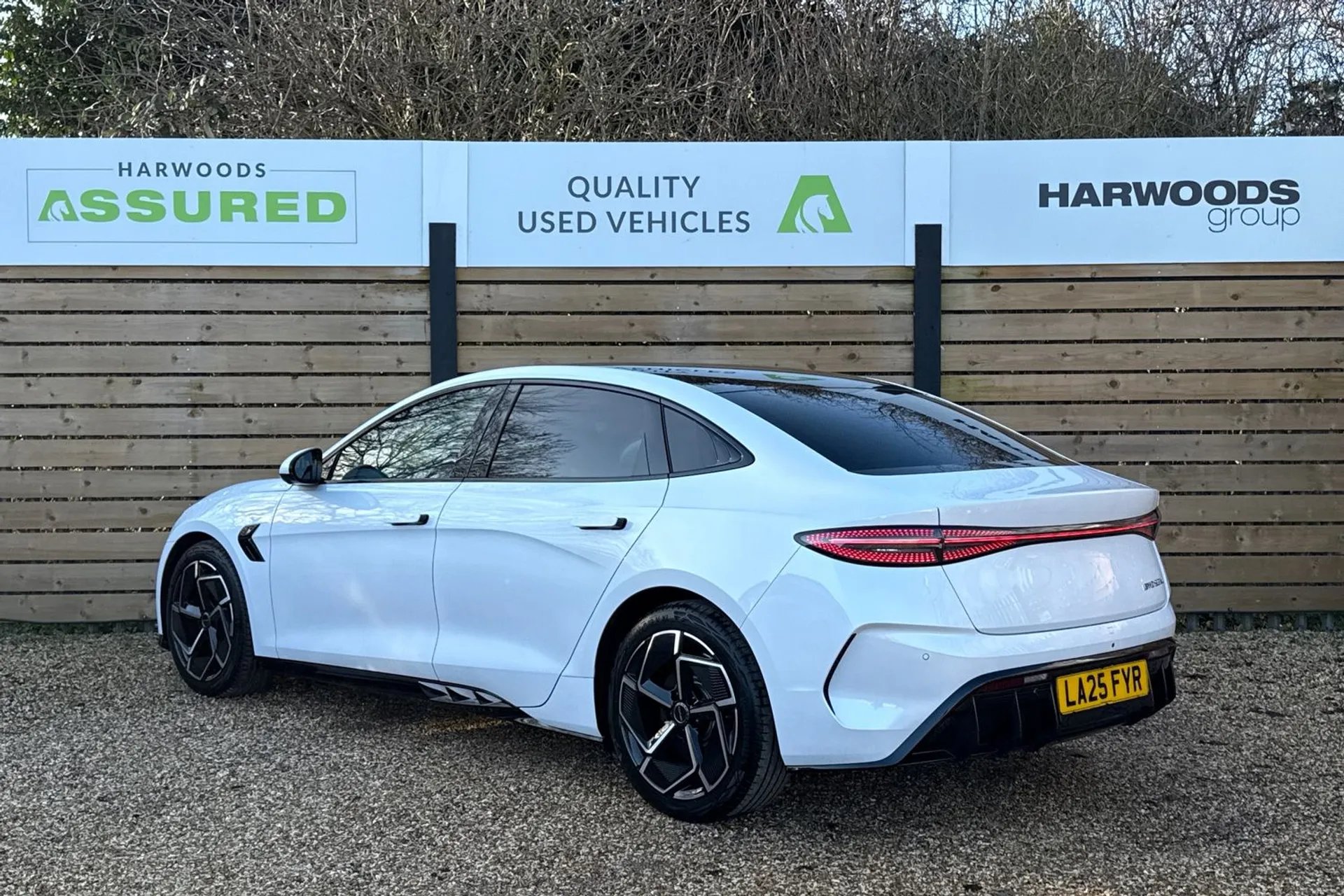 BYD SEAL thumbnail image number 11