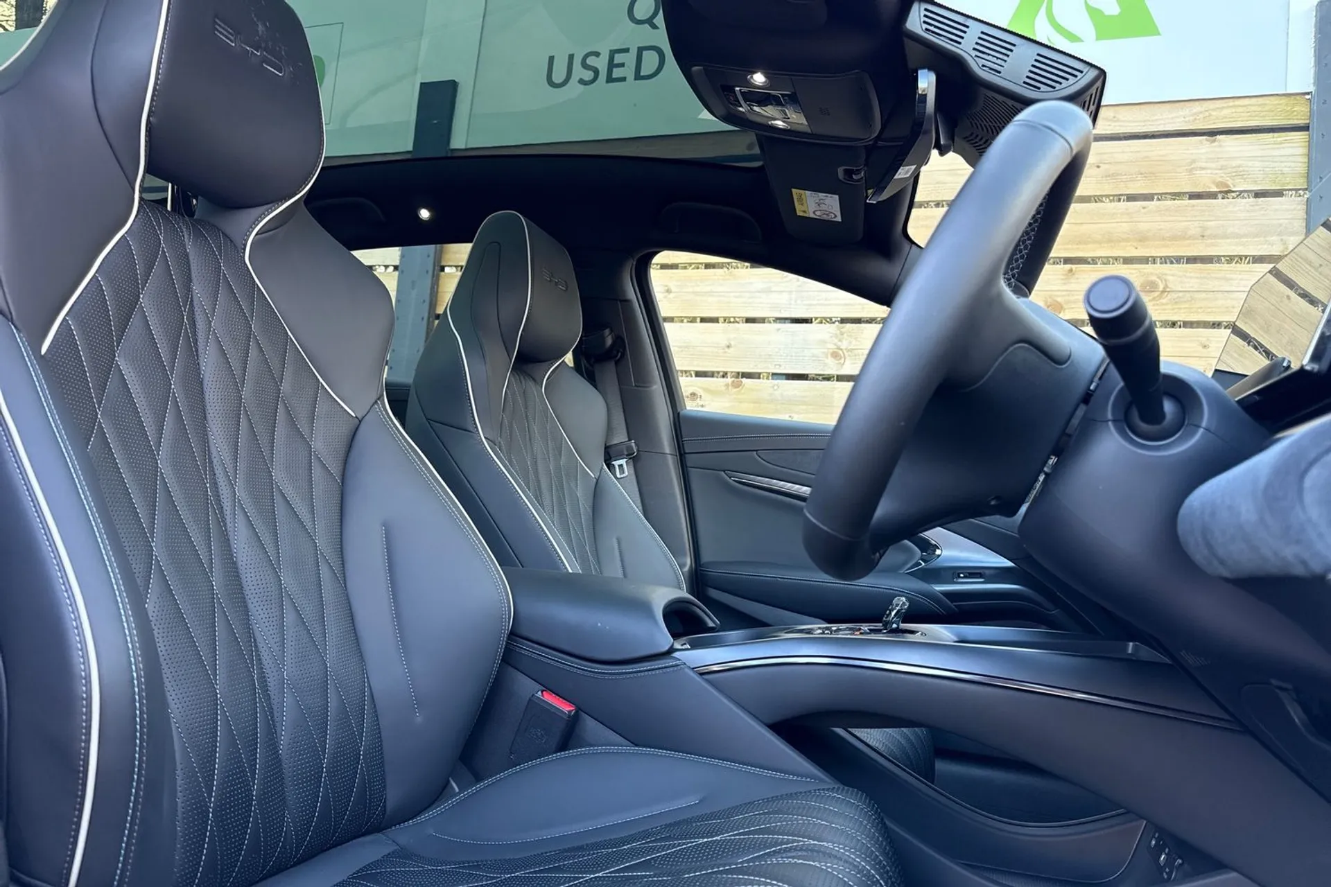 BYD SEAL thumbnail image number 26