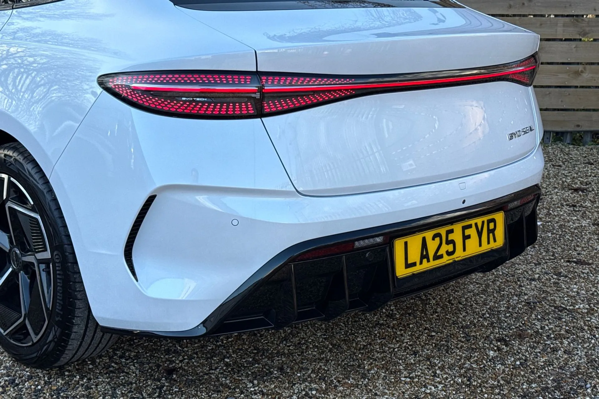 BYD SEAL thumbnail image number 19