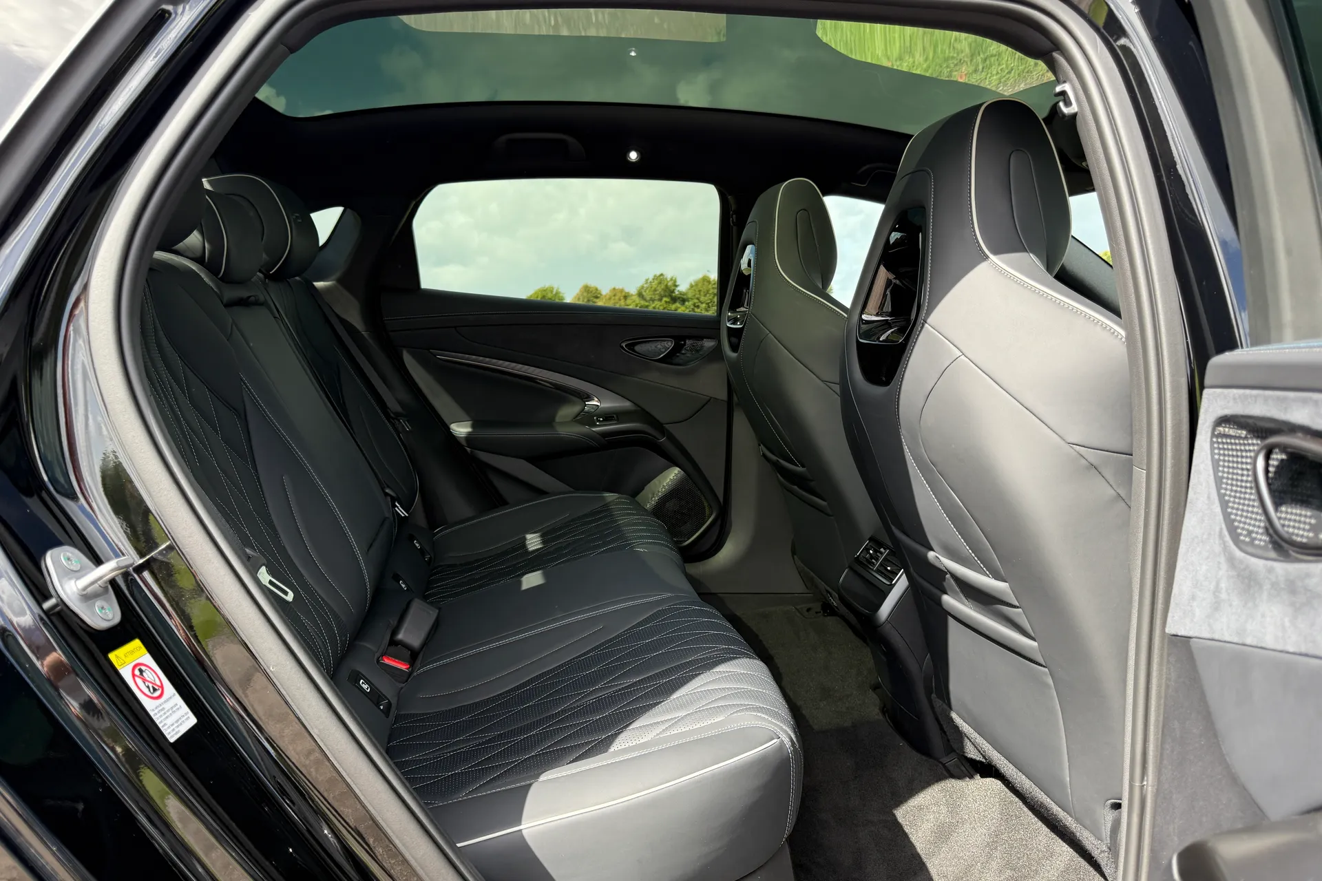 BYD SEAL thumbnail image number 21