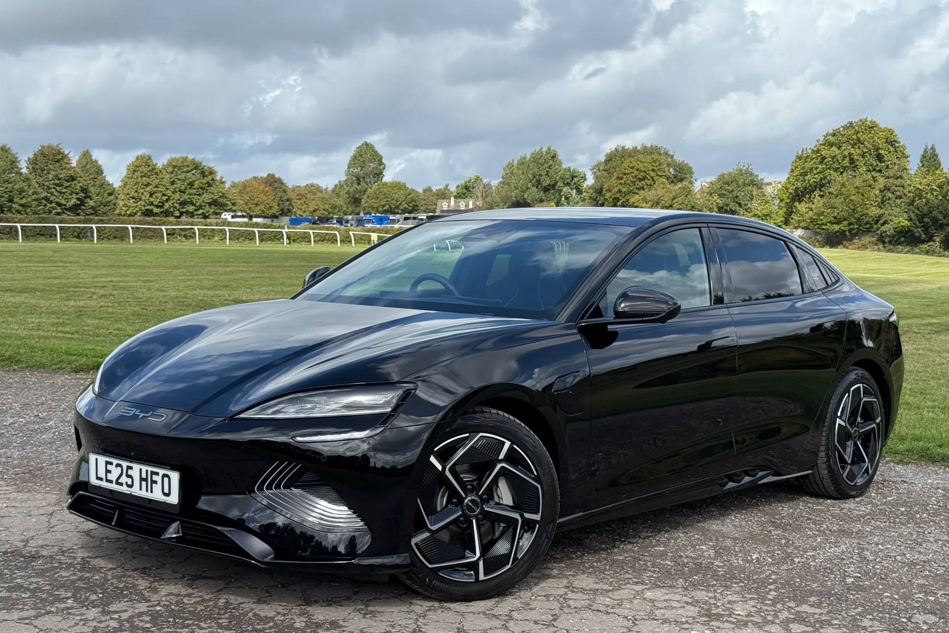 BYD SEAL thumbnail image number 9